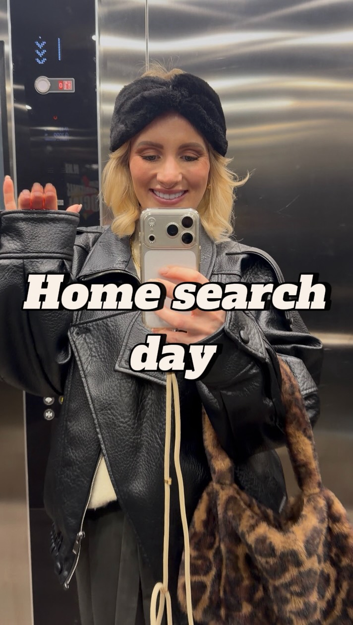 A full home search day, a lot of walking, and some good decision-making.
After viewing across Elephant and Castle and Canary Wharf, the property my clients went for came in at £3,100, under budget — and the offer was accepted today.
This is why variety matters.
#ahandwithproperty #propertyfinder #canarywharf #elephantandcastle #property