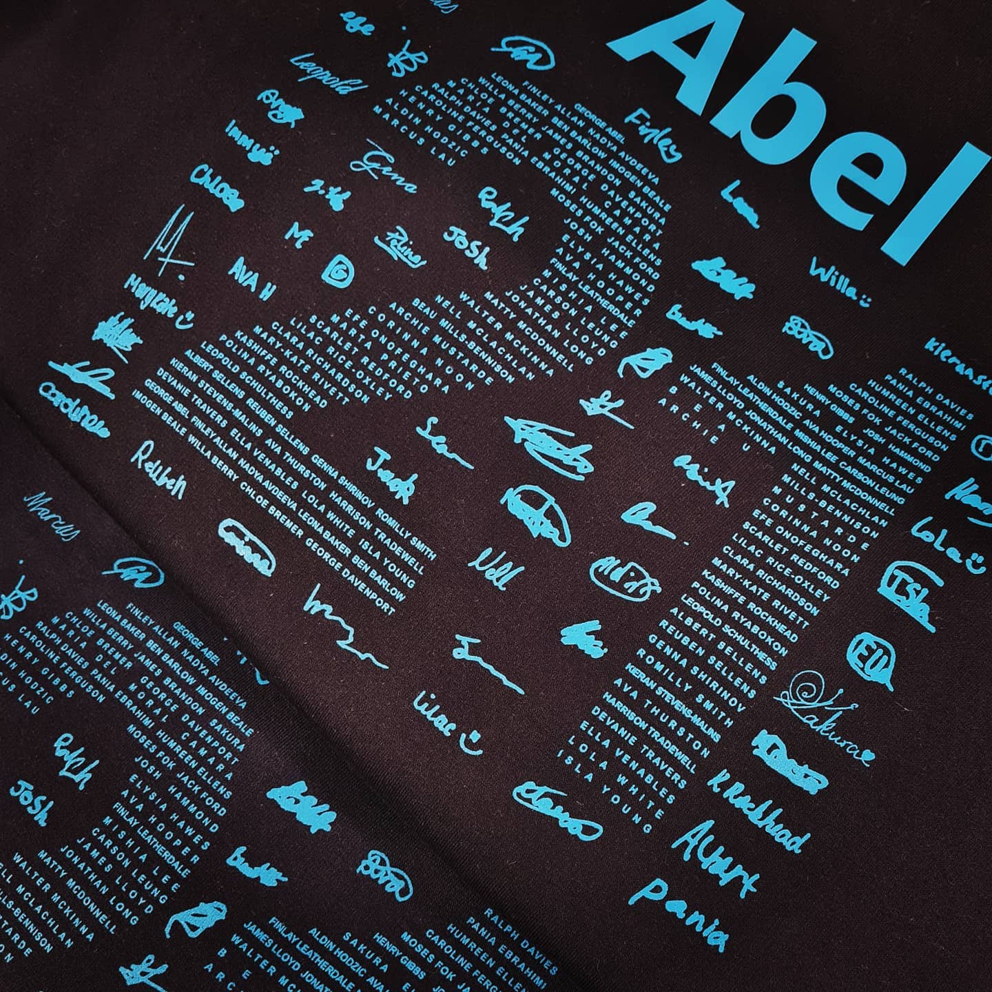 There is still time to order your Leavers Hoodies for June, July and August deliveries. Create a free online shop to collect orders and payments and we can deliver as a bulk delivery to your school 🚚👌 we make the process as simple and easy as possible. Contact us today for more information at www.leaverswear.com, sales@leaverswear.com
.
.
#leavershoodies
#schooluniform
#schoolhoodies
#leavershoodies2021
#pta
#classof2021
#schoolleavers