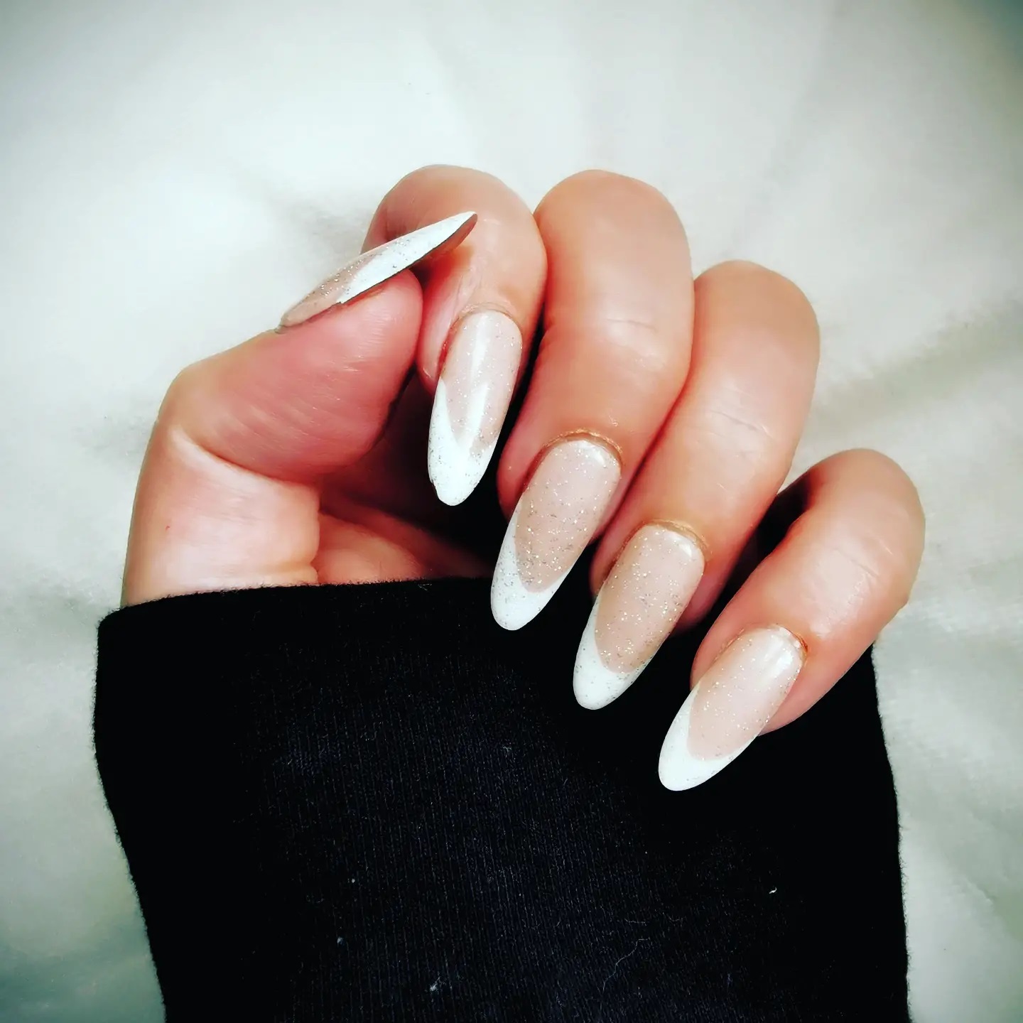 French Manicure with bling! β¨
New nails make u feel so much better! π
Thankyou @abbydoesmynails, always on point! ππ
#abbydoesmynails #frenchmanicure #frenchnails #blingnails #summernails2021 #selfcare #taketimeforyou #nailsnailsnails #nailsofinstagram #nailspenrith #nailsoftheday #π