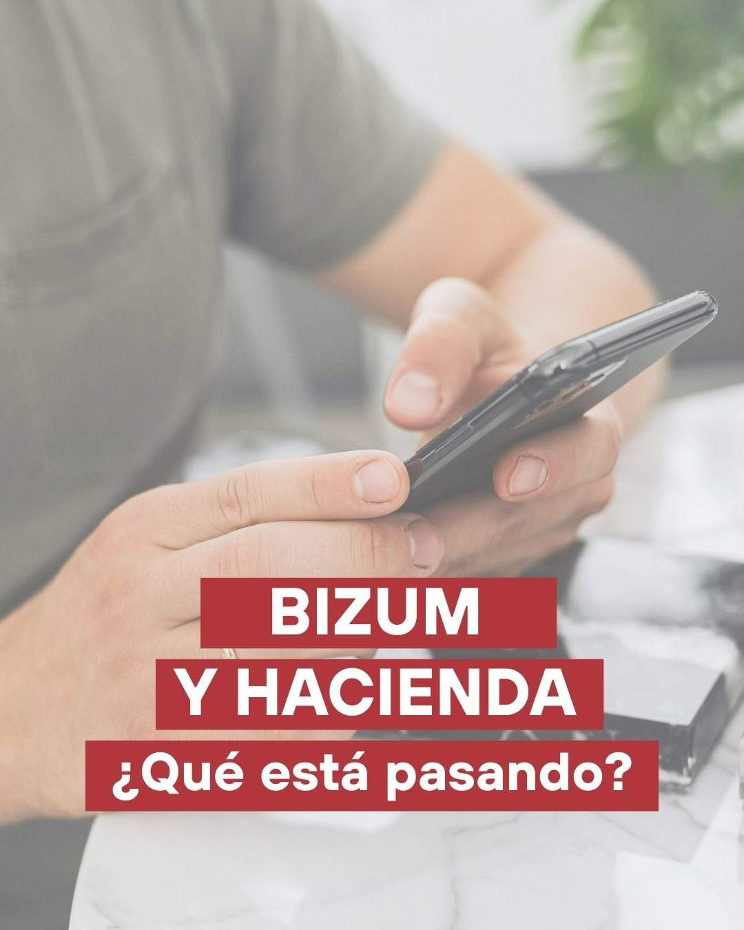 📲Hacienda va a intensificar su control sobre los cobros por Bizum
A partir de febrero, los bancos reportarán mensualmente a la Agencia Tributaria la facturación acumulada que se haga por Bizum –incluyendo el NIF, número de comercio, terminales, cuentas asociadas y el importe global mensual.
➡️ Los pagos entre particulares no están en peligro, pero es importante tener en cuenta que, si un autónomo realiza cobros mediante #Bizum a nivel particular, las entidades bancarias no diferencian entre operaciones personales y profesionales. Por tanto, enviarán a la AEAT el total de los cobros asociados al NIF del titular.
➡️Si los ingresos parecen “irregulares” o no cuadran con lo declarado en IRPF/IVA, puede saltar una alerta y, por lo tanto, una posible inspección.
💬Te recomendamos: llevar un control riguroso y guardar justificantes de cada cobro (tickets, facturas, contratos...) y evitar cobros por bizum a nivel personal. Si Hacienda encuentra cobros mensuales significativos sin respaldo, podría encender las alarmas.
¡Estamos aquí para ayudarte a revisar tu situación antes de que empiece este control en febrero!