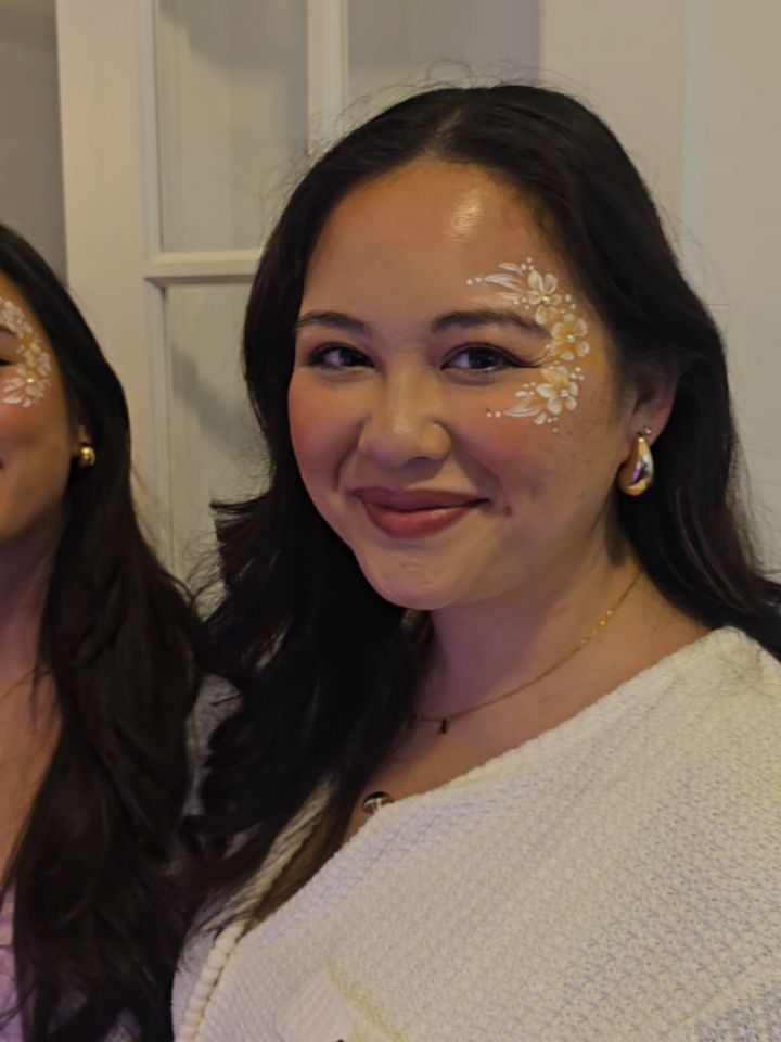 Grown Up Glitz ✨
#AdultFacePainting
#FloralFaceArt
#FacePaintingForAdults
#EventGlam
#NashvilleEvents