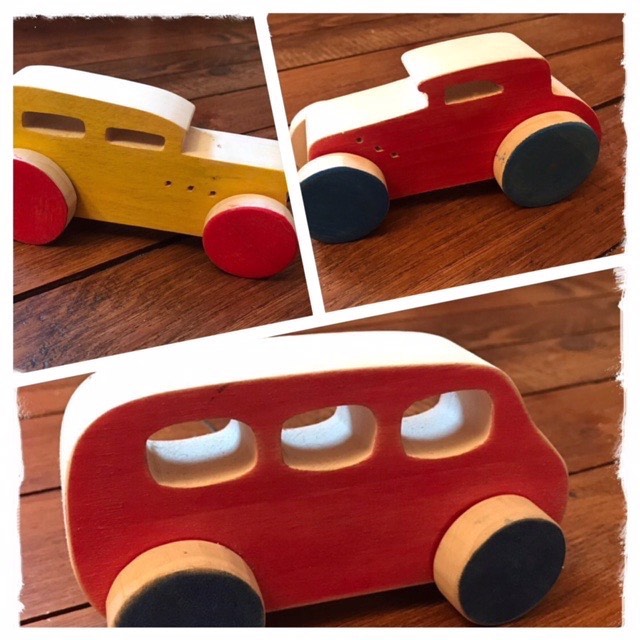 Voitures éclectiques sans batteries roulant à l’huile de coude… #jouetsenbois #voiturette #voiture #car #jouets