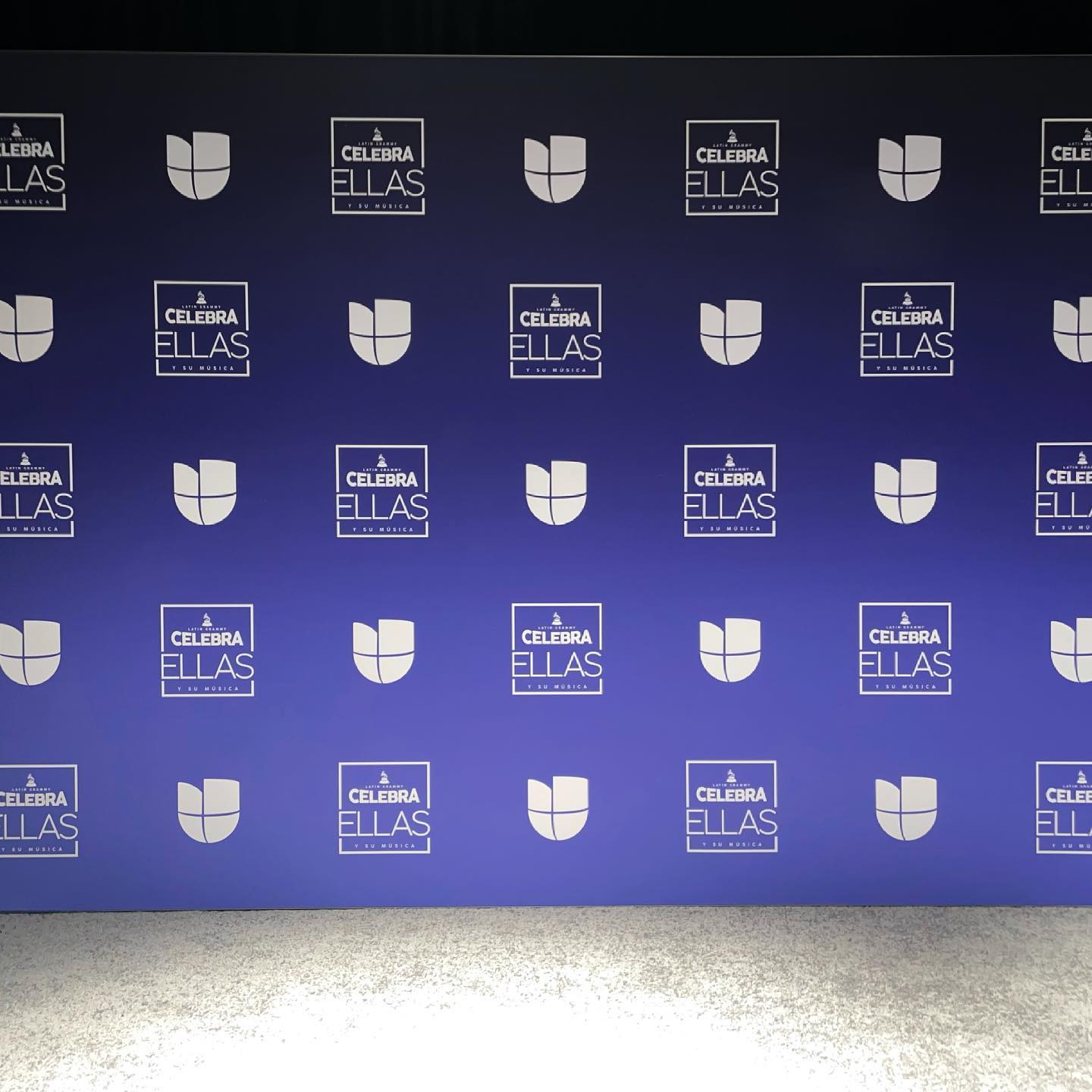 Thank you @univision for making us part of this magnificent event @latingrammys Celebra
#ellasysumusica tonight at 8:00 p.m.