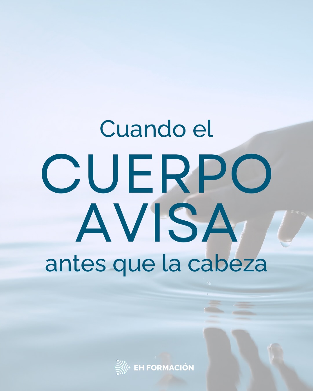 Muchas veces creemos que algo nos pasa “de un día para otro”. Pero la verdad es que el cuerpo suele avisar mucho antes 🗣️.
En el coaching ontológico entendemos que somos cuerpo, emoción y lenguaje, en interacción constante.
🚨 Cuando el cuerpo se tensa, cuando el cansancio se vuelve crónico o aparecen molestias repetidas, no es azar: es información emocional que no está siendo escuchada.
Aprender a escuchar el cuerpo es una habilidad, y también se entrena!
🛠️ Formarte como coach implica desarrollar una conciencia más fina de cómo el cuerpo expresa emociones, cómo las emociones influyen en nuestras conversaciones, y cómo el lenguaje puede abrir o cerrar posibilidades de acción.
Por eso, una formación seria en coaching entrena presencia, gestión emocional y escucha corporal, tanto para tu vida como para acompañar procesos en otros.
🎓 Fórmate en el PFC – Programa de Formación como Coach.
✅ Programa certificado por @ficop.international
📅 Comenzamos en abril. Cupos limitados❗️
📩 Más información en ehformacion@ehumana.cl
#Formacioncomocoach #CoachingOntologico #CoachingChile #ICF #FICOP