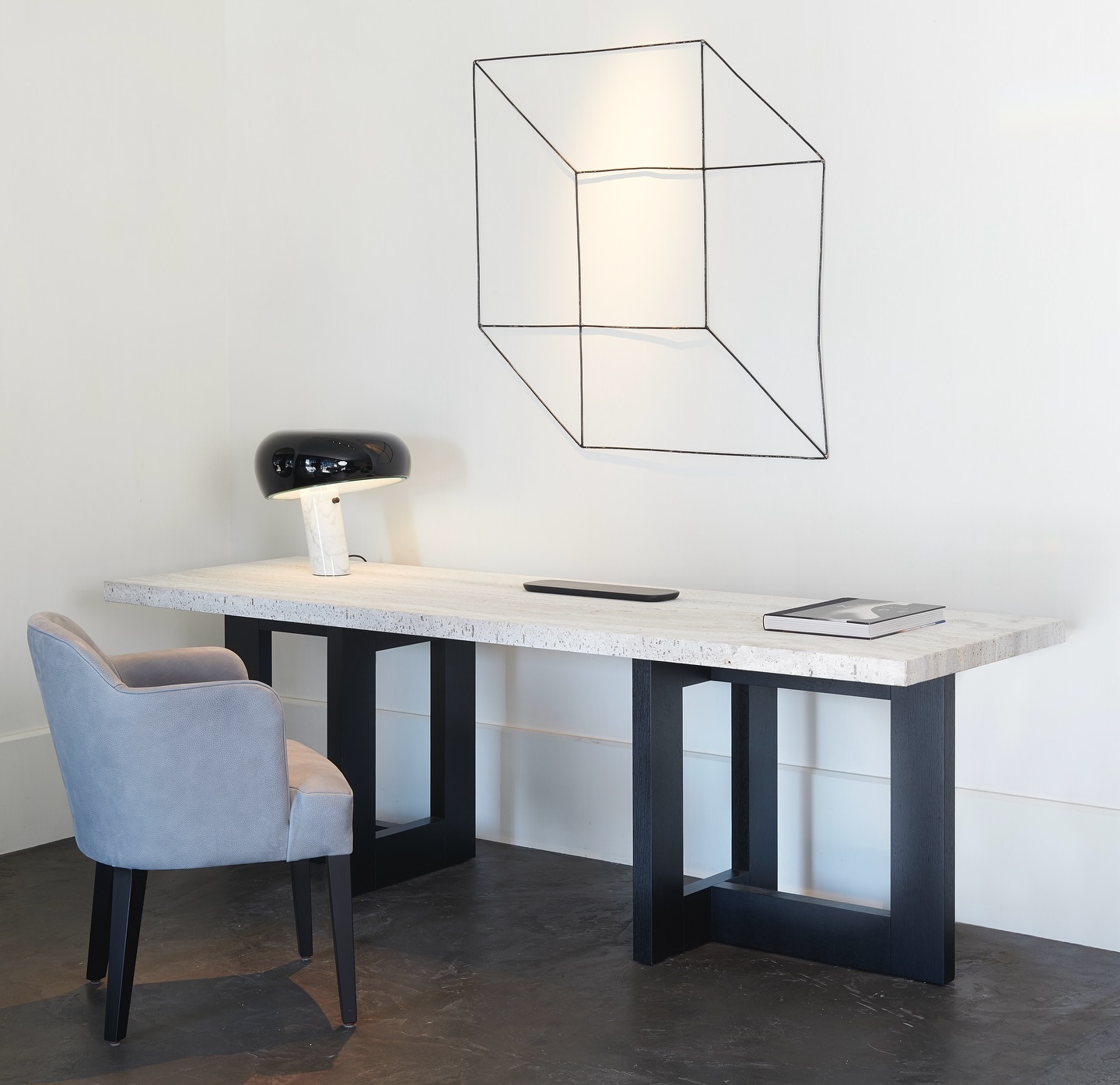 Working in style with our luxurious home office setup 🤩
#elixhome #furniture #interior #interiordesign #homeoffice #travertin