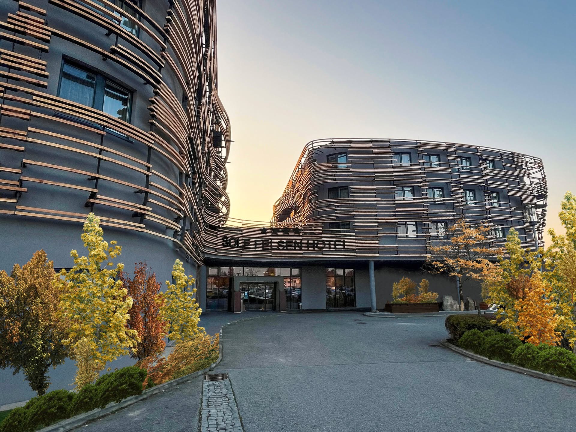 Our latest project is officially complete:
Sole Felsen Hotel Gmünd
Foto: Benjamin Wald
#hotel #architecture #wood #facade #design