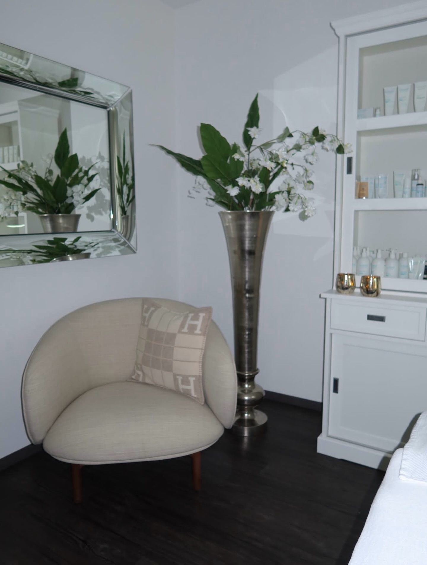 Neues Jahr, neue Pflege-Routine.
Der Januar gehört dir und deiner Haut.
Dein Glow beginnt jetzt. ✨
#skinglow #skincare #facial #cosmetic