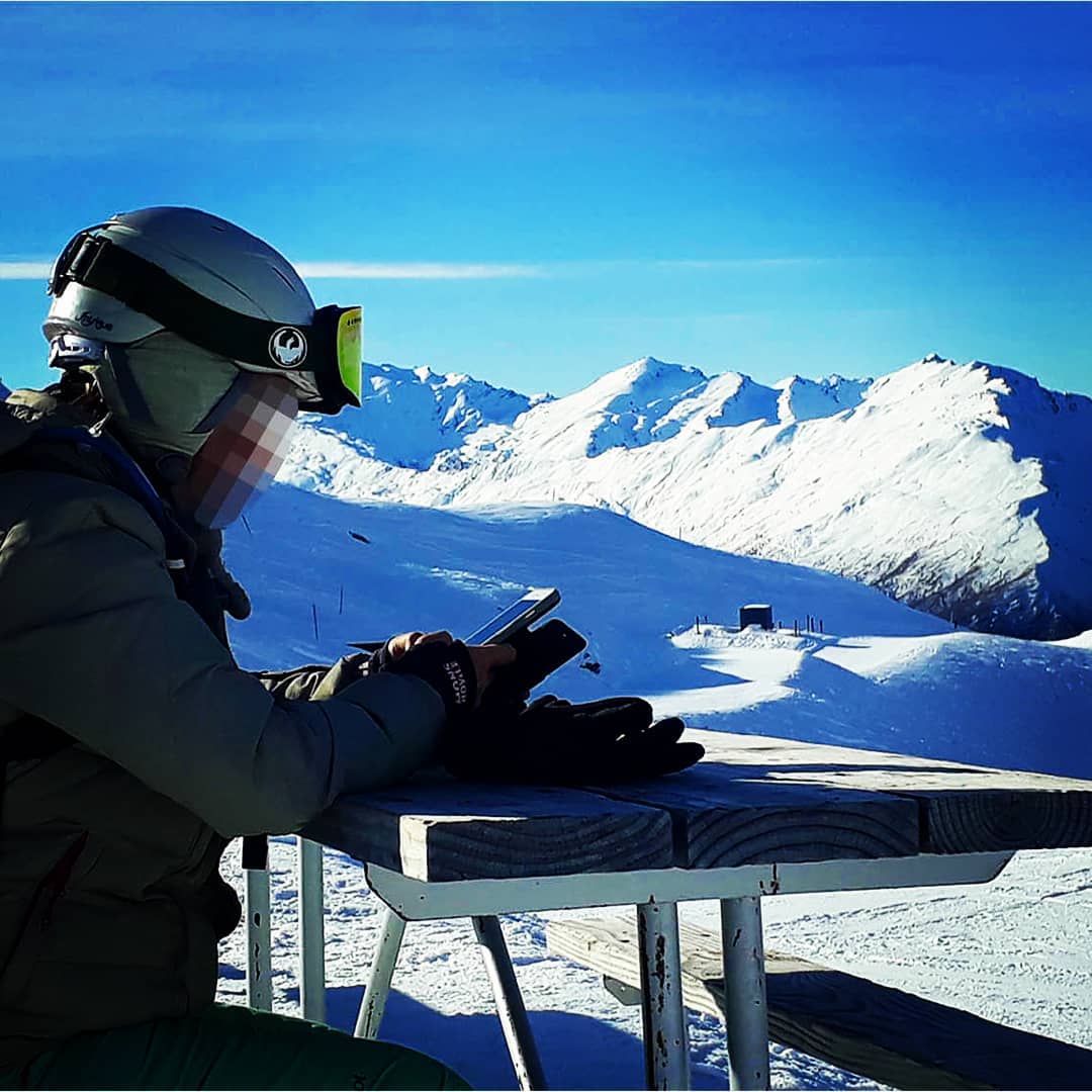 This is not presence. I used a cell phone to take this picture, however as author Gerry Mander writes, "technology is not neutral". Use it carefully, and be aware when it's using you. Live not through your phone but through your eyes and heart in the moment. Image: R. Richards at Treblecone, NZ #channeling #mediumship #counseling #intuitive #sessions #online #psychicreadings #blog #newzealand #mountainspirit #mtnspirit #spiritualism #spirituality #treblecone
