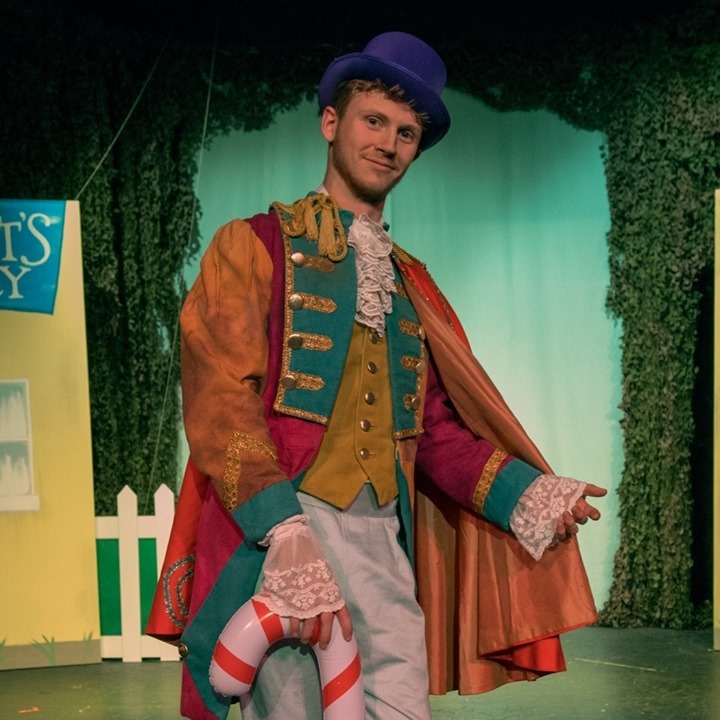 Introducing Mayor NickleFizz AKA Matt Cook.
A nervous mayor but a brilliant performer and we can think of no one better to take charge of candy land - come to think of it, maybe he should run for mayor here - Candy for all!
#panto #panto4lyf #tripplethreat #performer #singing #dancing #acting #upstage #upstagetheatre #upstaged
#mycommunity #communitytheatre #woods #gimmiegimmie #pantomime
#essex #britishpanto #tripplethreat #realthreat #jokes #laughs
@matthewcook125