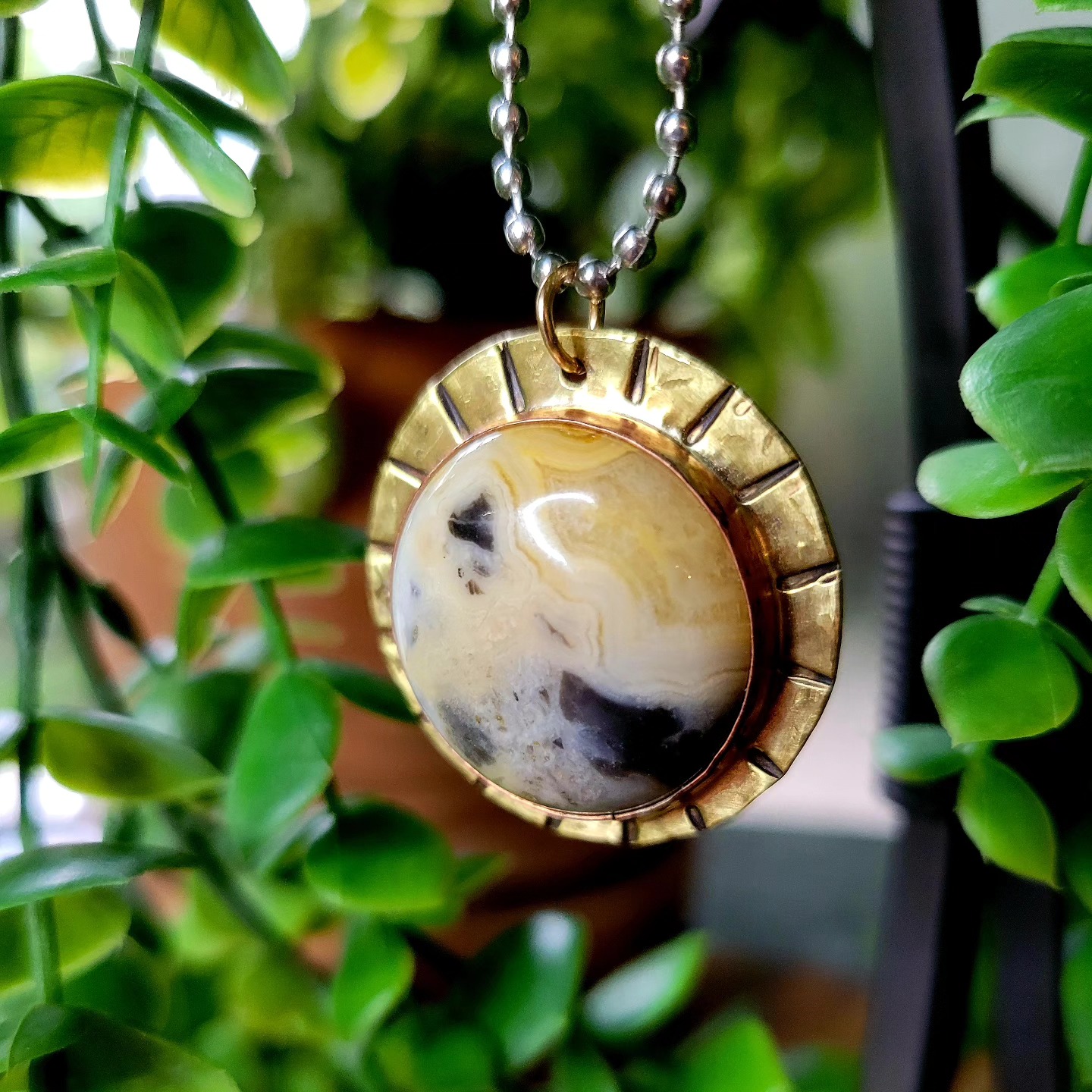 Agate Pendant • Brass & Copper
#metalsmith #mountainjewelry #necklace #handmade #localartist #smallbusiness #silverjewelry #copper #fineart