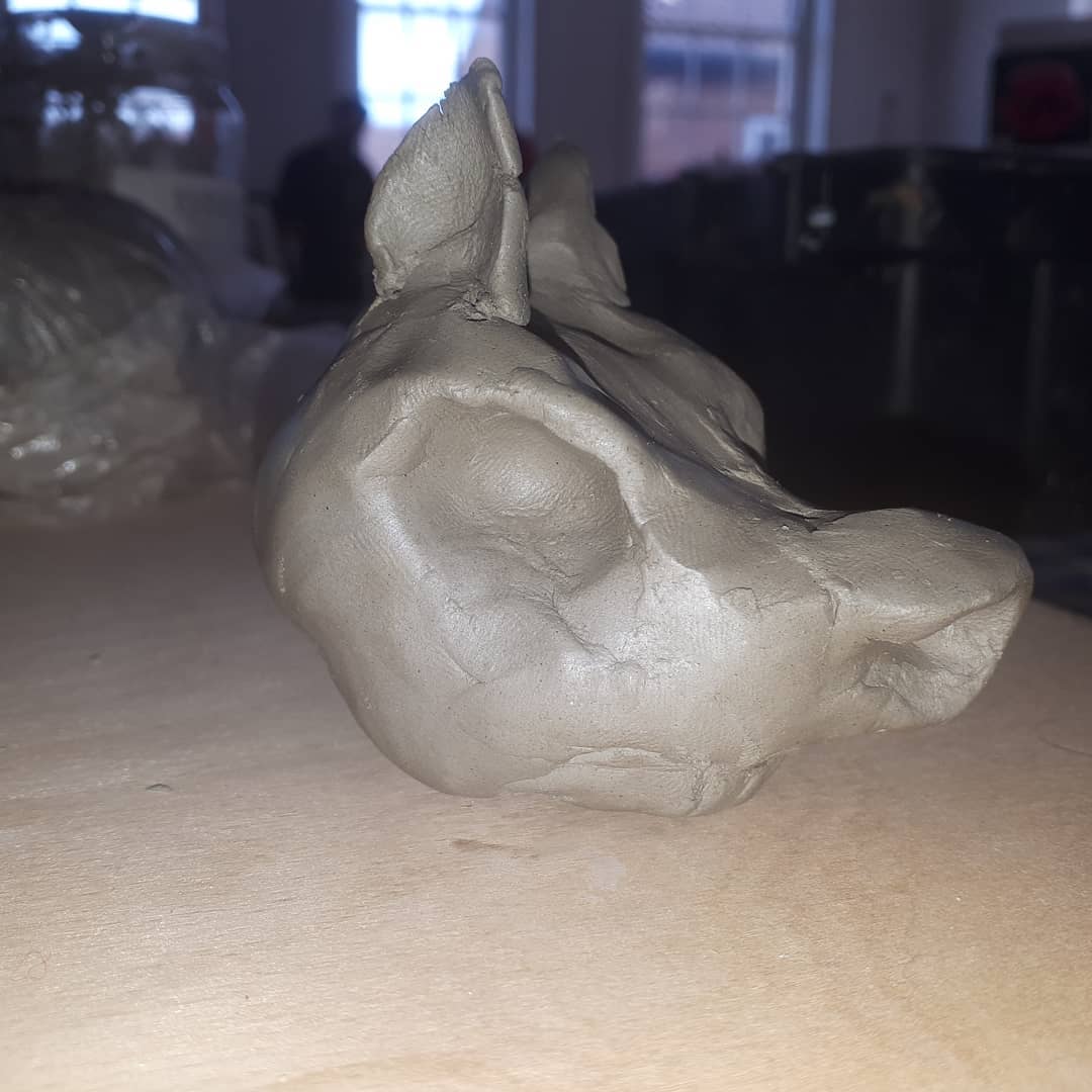 Using clay is not just about making bowls, you can sculpt items too! Free to play, small charge to have fired and/Or glazed. Here again on Sunday - upstairs at #granthammusem #art #artist #creative #ceramic #workshop #investSK #grantham