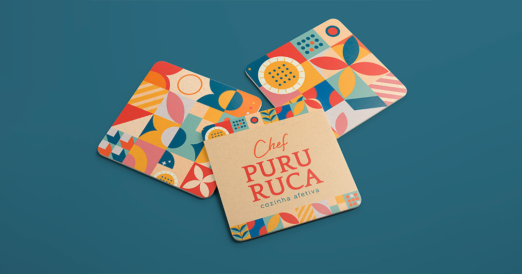 Sua identidade visual pode ser dinâmica e atual! Para o Chef Pururuca fizemos o reposicionamento de marca, criamos os elementos que compõem a nova identidade visual e o novo logo, e desdobramos em possibilidades de aplicação, modernizando a comunicação, tanto nas redes sociais quanto nos materiais impressos. Buscamos no local elementos que poderiam compor a identidade visual e encontramos os famosos cobogós que fazem parte do prédio onde o bar está situado. Esses elementos foram fundamentais para unir a parte virtual ao físico. É dessa forma que gostamos de trabalhar. Incorporando as reais características de nossos clientes a sua identidade visual.⠀
⠀
Fora dos Trilhos - Laboratório de Ideias⠀
⠀
#foradostrilhoslab #passageiros #design #branding #publicidade #propaganda #digital #identidadevisual #marketingdigital #digitalmarketing #marketing #publicidadeonline #redessociais #midiasdigitais #socialmidia