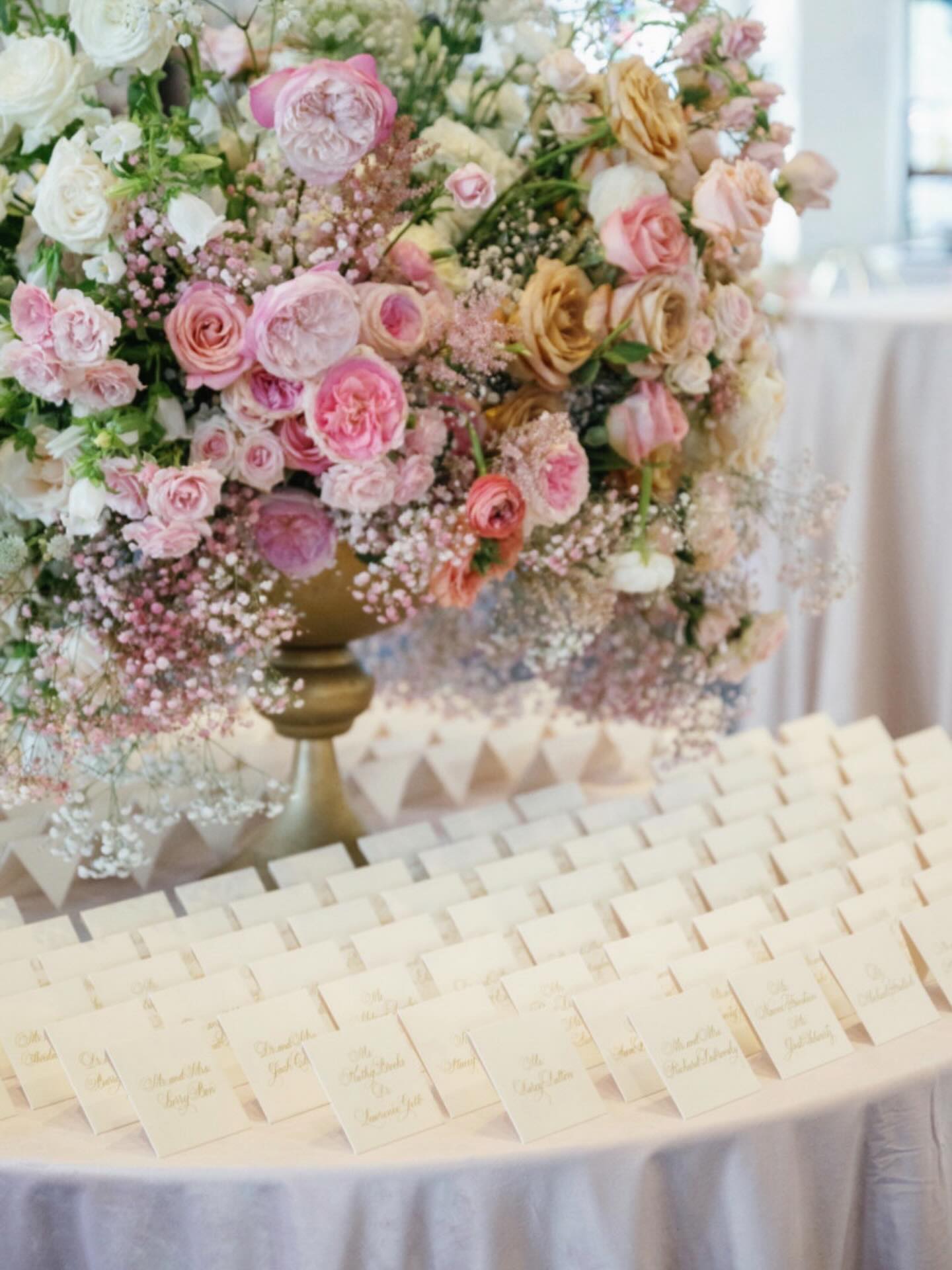 Morgan & Brandon - 1.15.23: A wedding painted in the prettiest blush pastels and airy hues. Three years later, that love has grown into its most beautiful formโculminating in the sweetest final frame: baby Noah, living proof your love story didnโt simply endure, it bloomed. ๐ธ
โข
โข
โข
โขVenue: @bnaitorah
โขFlorals: @inesnaftali
โขPhotographer: @massonliangphoto
โขMusic: @tropics.entertainment | @remixbandmia
โขVideography: @timelinevideoproductions
โขBrideโs Hair & Makeup: @ttbeautyhaus | @s_bridalvalet
โขPhotobooth: @capturepod
โขBus: @aventuraworldwide
โขCatering: @vipcaterers
#luxuryweddings #luxuryweddingplanner #miamiwedding #miamiweddingplanner #southfloridaweddingplanner