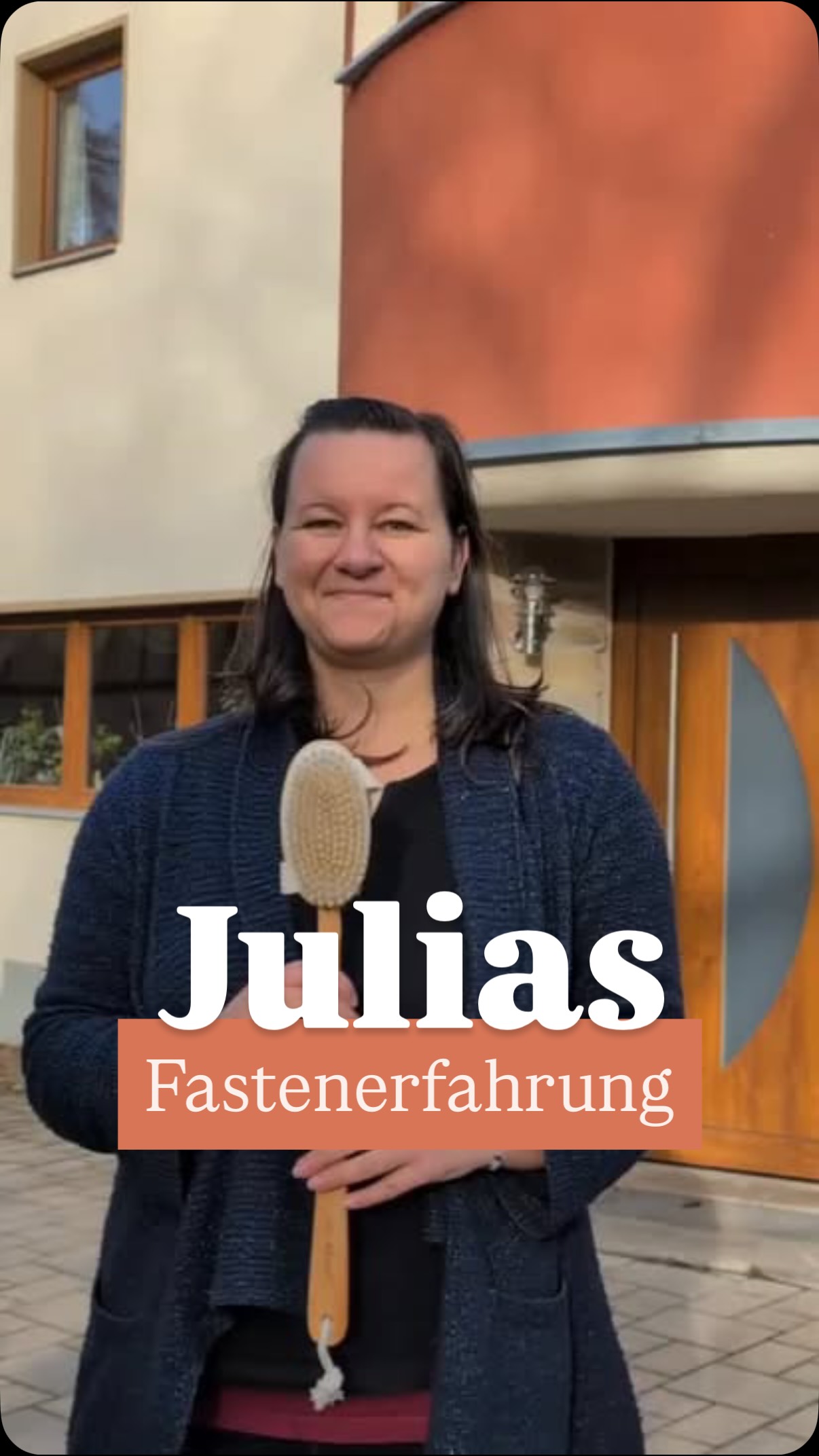 Die liebe Julia von @julias_streifzuege hat sich beim 5-Elemente-Heilfasten für die intensive Variante entschieden – komplett ohne feste Nahrung. In der Gruppe, mit Raum für Ruhe, Sauna & Spaziergänge und begleitet von Anjas 30-jähriger Heilpraxis-Erfahrung direkt vor Ort. 🌿
🎥 Im Video erfährst du, welche Erfahrungen Julia gemacht hat und wie sich das 5-Elemente-Heilfasten auf ihr Wohlbefinden ausgewirkt hat.
#5ElementeHeilfasten #Fasten #FastenRetreat