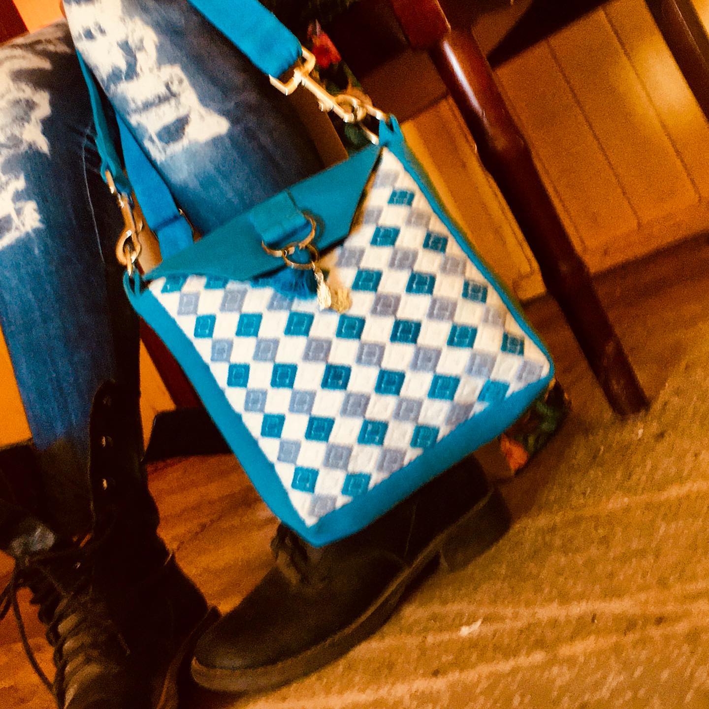 Diamond 💎 luxury fairtrade fashion handbags 👜 by CFFT exclusively yours from Elegant Emu online today. Free Shipping. #ethicalfashion #elegantemu #slowfashion #ethicalstyle #shopconsciously #consciousshopping #fairtradebags #bluebags #crossbodybag #onlineshopping #adavale #CFFT #cristinaforfairtrade #designerbags #giftsformum #handmadebags