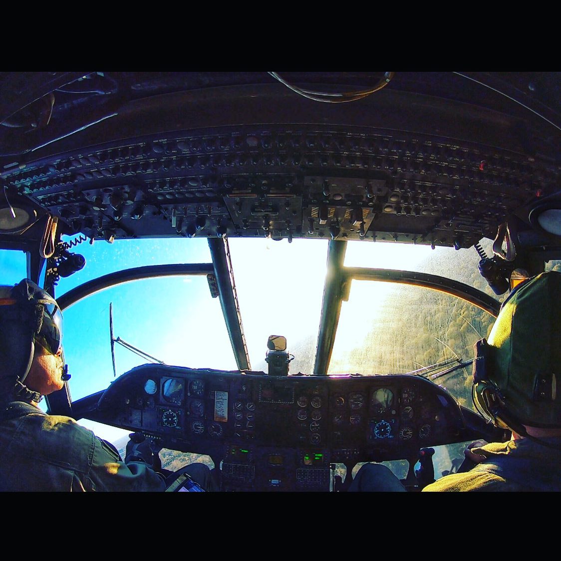 Ground control to major tom #phrog #phrogsphorever #pedro #cherrypoint #usmc #marines #ch46 #ch46seaknight #hh46