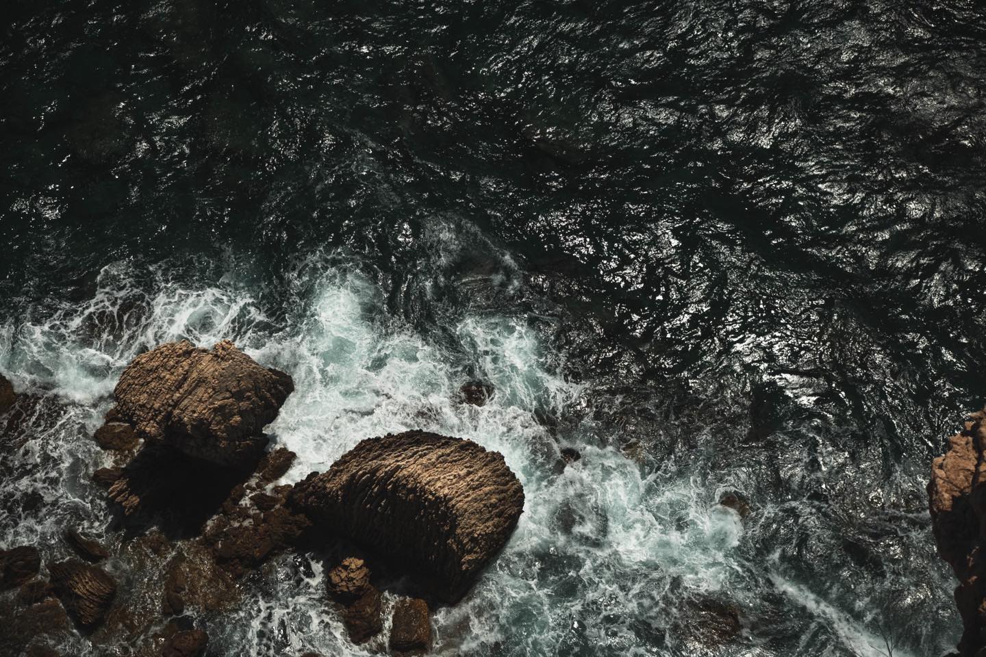 A few days ago we decided on a first route and direction. We will start driving facing Bordeaux (France) and then drive down at the coast till we get to south Portugal. This is our vague route. We don't yet have our first stop and accommodation. Things are wild at the moment, but finding our first location/accomodation is high on our priority list, so we hope we can cross that off very soon. 🌝
wanna stay updated? subscribe to our newsletter (link in bio) and join the adventure. 🌞