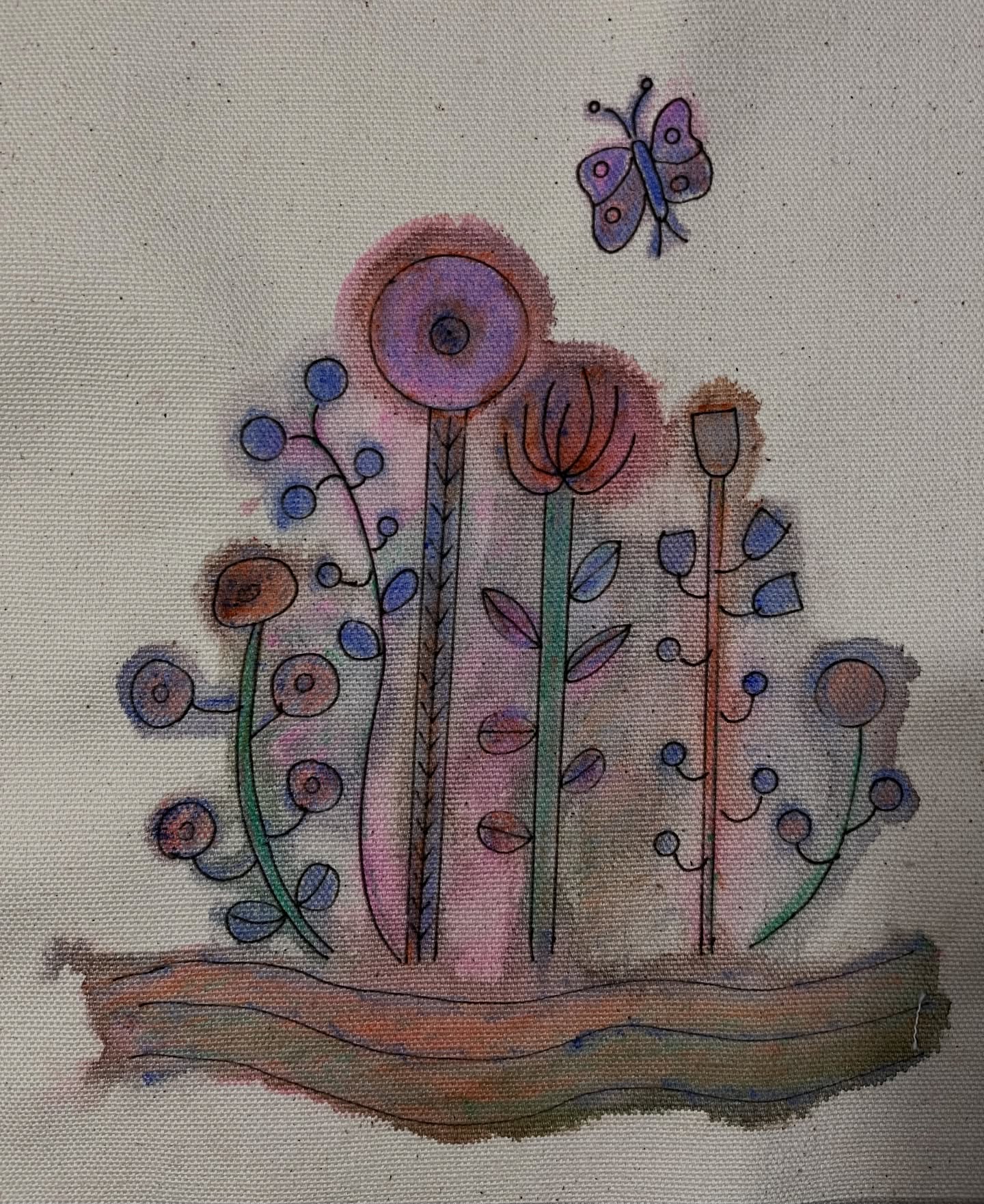 The paint is dry, the colours are much lighter than when wet. There are a few colour surprises, the blue has appeared as purple, and the pink is brighter.
There is an element of surprise with watercolour pencils, and it can all be addressed at the stitching stage, which is next .... more to follow ....
#mixedmediatextiles #mixedmedia #paintandstitch