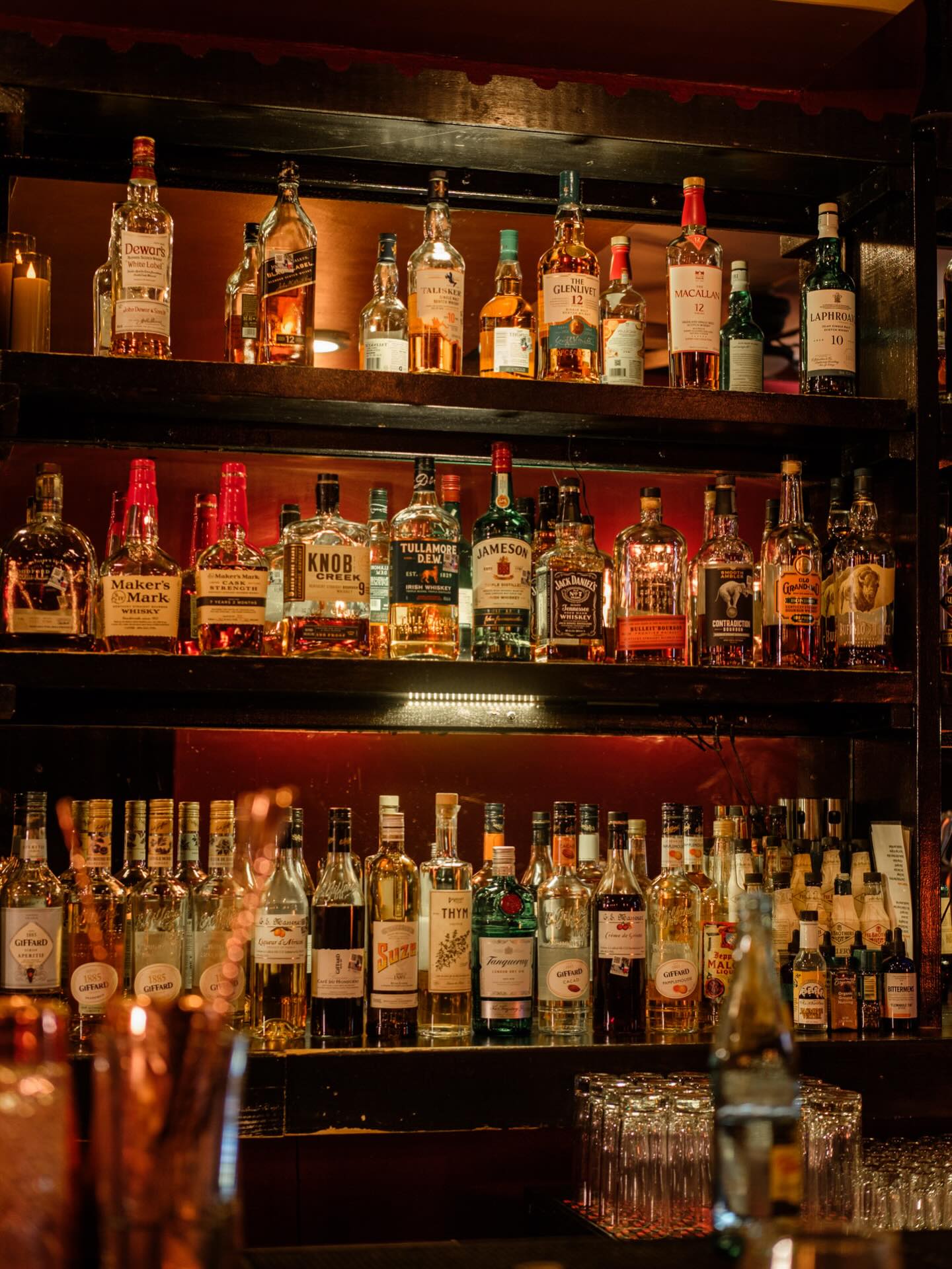 A cold Texas weekend calls for warm pours. 🥃
Our bourbon lineup is deep, cozy, and ready for sipping.
Pull up a seat, let the chill stay outside.
Tonight at Mon Ami.
#bma #barmonami #monamimoments #barmonamisa