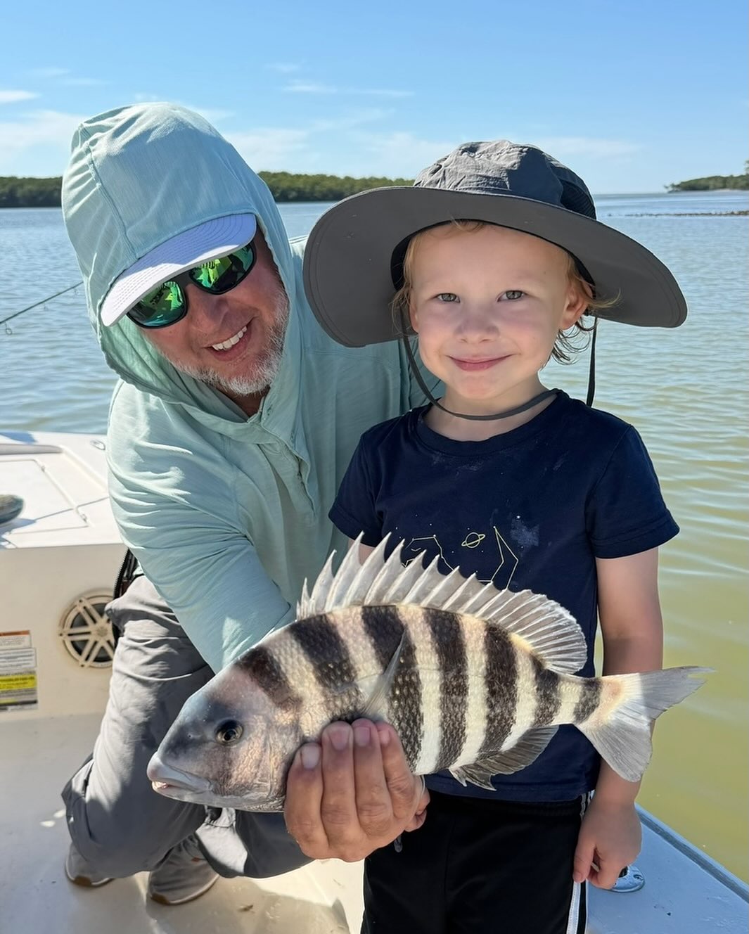 This young man, Rain recently outfished his OLDER brother! He took well to my coaching, worked hard and got it done! What a blast we had on this trip!! Call me to get on a good sheepshead bite 🐑 📲305-778-5342 #a2fishingcharters #irtreels #cajuncustomrods #tfoflyrods #reelfishyapparel #palmythgloves #fourhorsementackle #fortressmarineanchorsusa #captainspreferredproducts