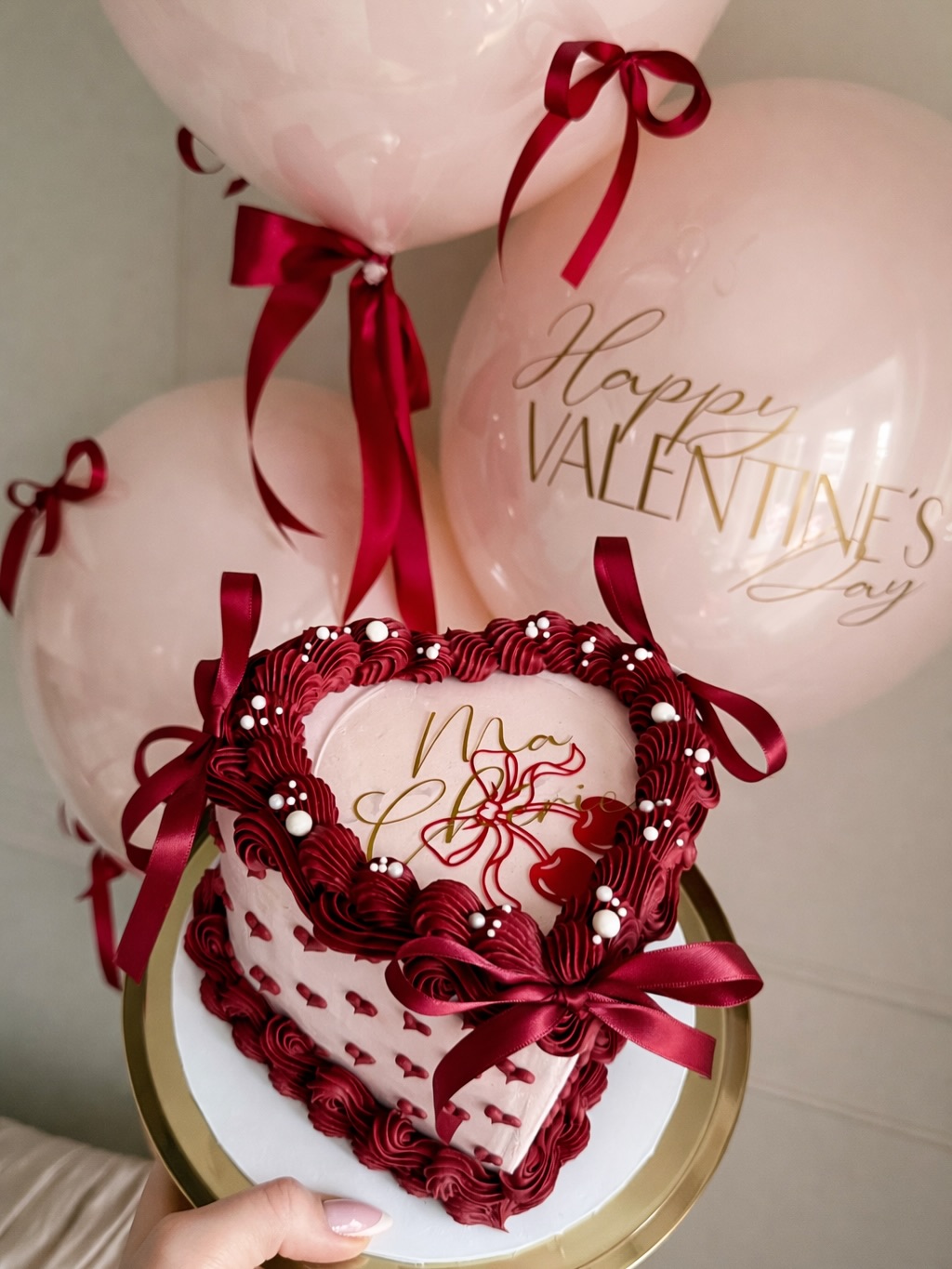 Valentine’s Day 🤍
A limited edit for Valentine’s Day this year ✨
The Heart Cake:
A 5″ heart-shaped cake, finished with a personalised topper and delicate detailing.
Available in:
– Classic Vanilla
– Signature Chocolate
– Raspberry Eton Mess
Each cake is made individually and designed to be shared or enjoyed over a few days - serving 6-8.
The Glass Bubble Bouquet:
A bouquet of three oversized glass-style balloons, finished with satin ribbon and subtle pearl details.
Personalisation available on request.
Available for collection 9am – 8pm on February 13th.
Limited availability.
Orders via the links in our story highlight 💌