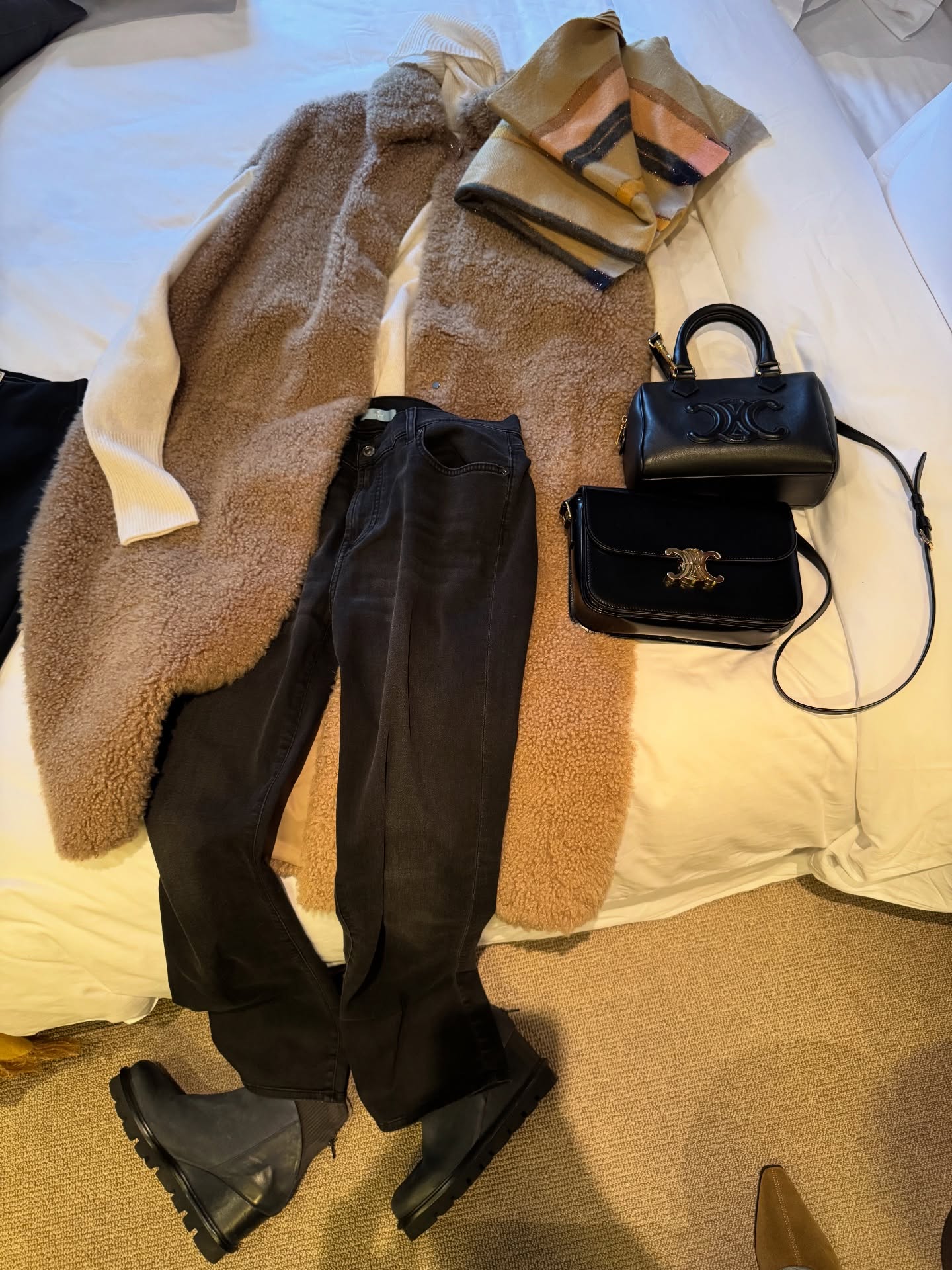 Some of my clients have wardrobes full of incredible pieces but don’t always have the time to put them together. For this client, heading on a snowy adventure ❄️ to Lapland, we curated outfits tailored to her travel itinerary.
Even with a full wardrobe, sorting pieces into ready-to-go looks for travel, sightseeing, and dinners can be time-consuming. We went through her trip day by day, creating complete outfits with accessories and footwear, photographing and cataloguing each look, and then packing them together for effortless travel.
On arrival, there were no tricky decisions; just cold-weather-ready style, perfectly coordinated and stress-free. It’s all about saving yourself time and making your wardrobe work smarter, not harder. ✨
#PersonalStylistLondon #LondonStylist #LondonFashion #WardrobeStylist #OutfitPlanning