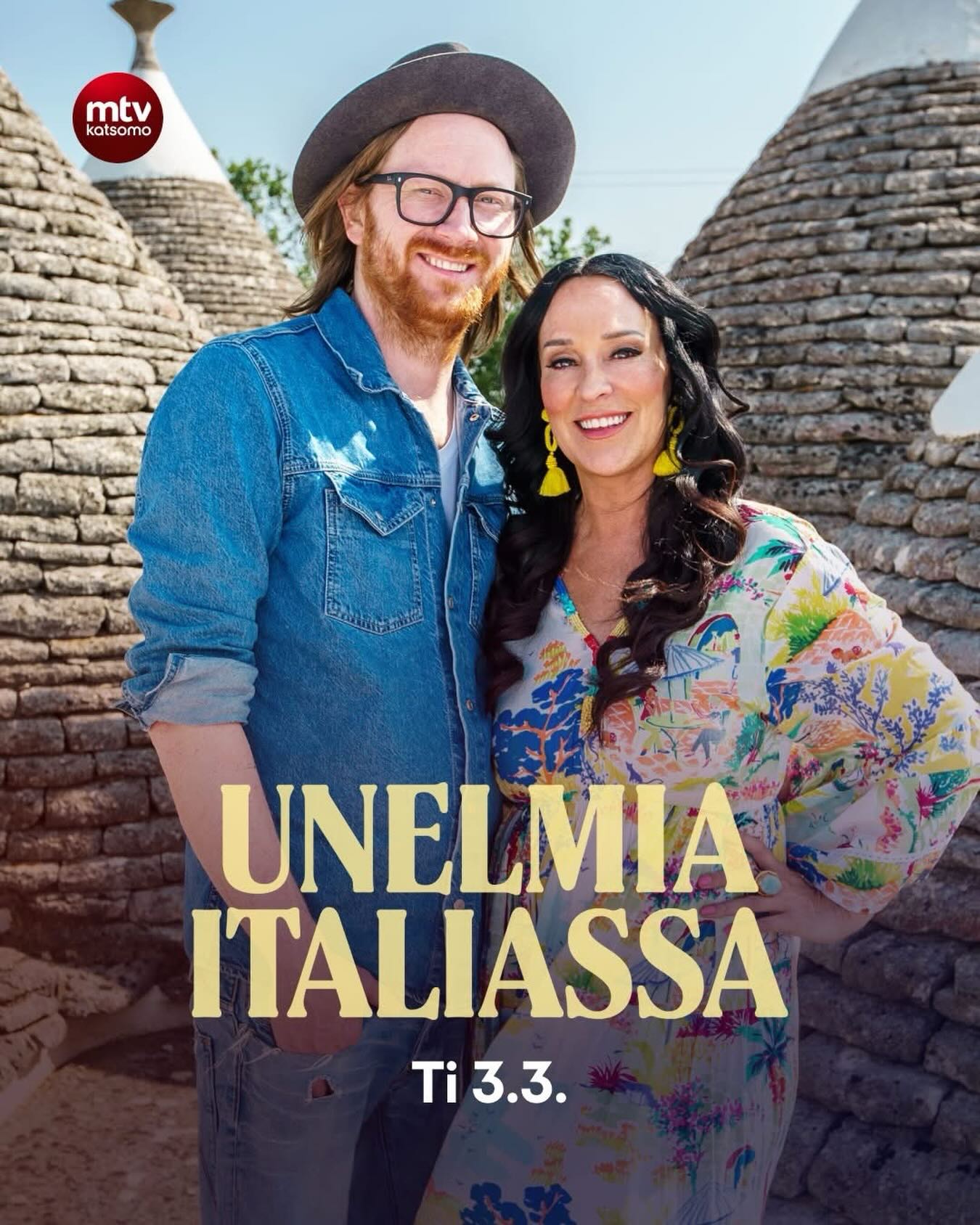 Unelmia Italiassa 3. kausi starttaa TI 3.3. ❤️🇮🇹
🍋 Kolmannella kaudella Ellenin ja Jarin arki pyörii Ralph-pojan kanssa ja pieni koiranpentu Viljo tuo lisää vauhtia elämään. Kausi pitää sisällään suuria tunteita, uusia alkuja ja myös haikeita hyvästejä.
Kesä, koti ja unelmat – tervetuloa mukaan! MTV Katsomossa ja MTV3:lla ti 3.3. alkaen klo 21.30