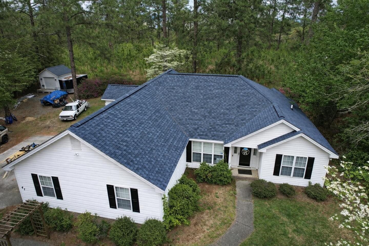 IKO Dynasty® – Atlantic Blue architectural shingles, delivering bold curb appeal, dimensional depth, and proven performance on this beautifully installed roof.
•
☎️ 662.832.1737
☎️ 601.749.1564
📧 info@cashconstruction.co
💻 cashconstruction.co
•
#cashconstruction #MississippiRoofing #RoofingExperts #RoofReplacement #LocalContractor