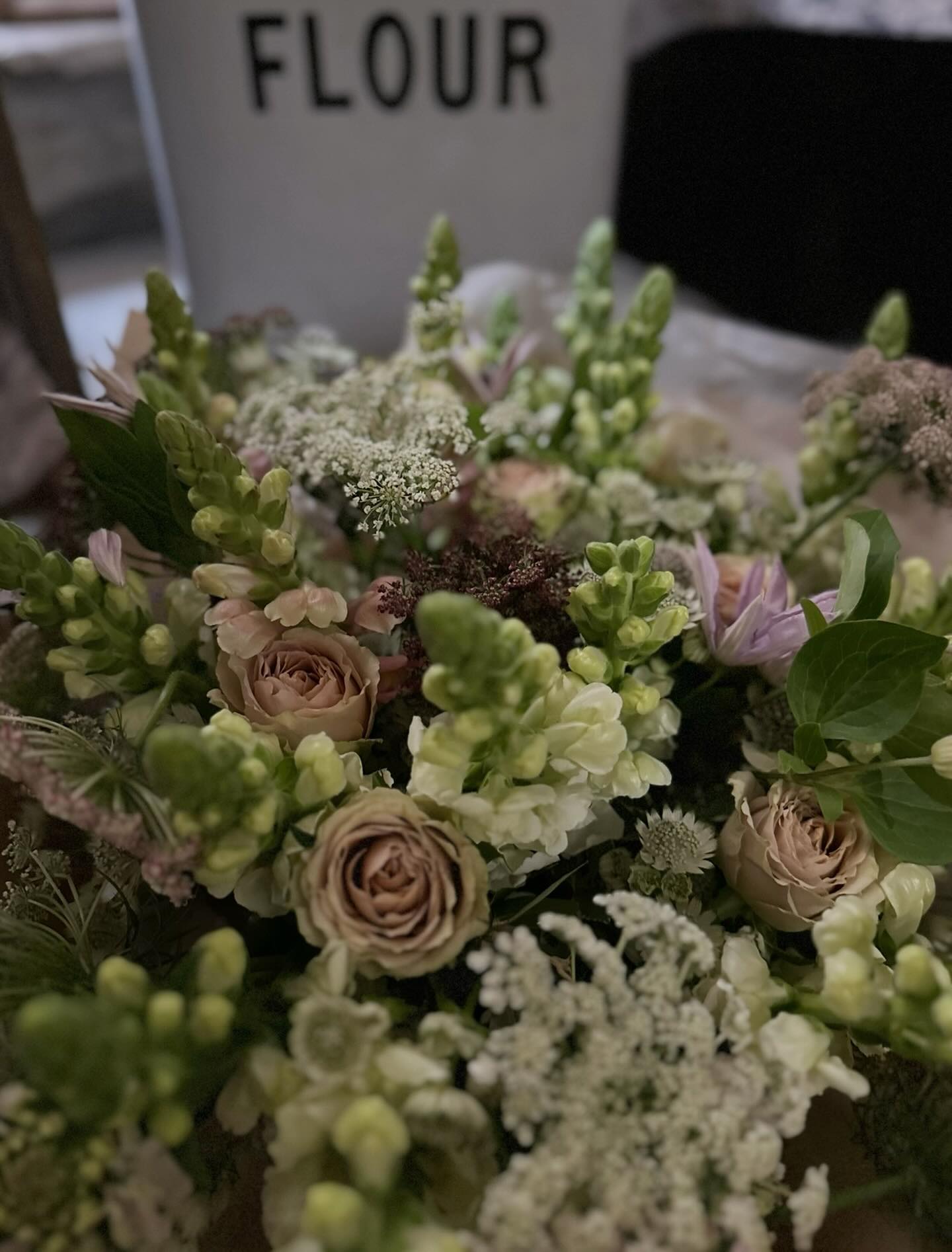 Valentine’s pre-orders are officially open 💕
To celebrate, we’re offering something a little extra—exclusively for pre-orders placed before 30th January. Order any Valentine’s bouquet or hand-tied arrangement and we’ll automatically upgrade it to the next size, on us 🤍
More flowers, more romance, more reason to order early.
Limited time only—once it’s gone, it’s gone.
#valentines #flowers #flowerstagram #love #florist