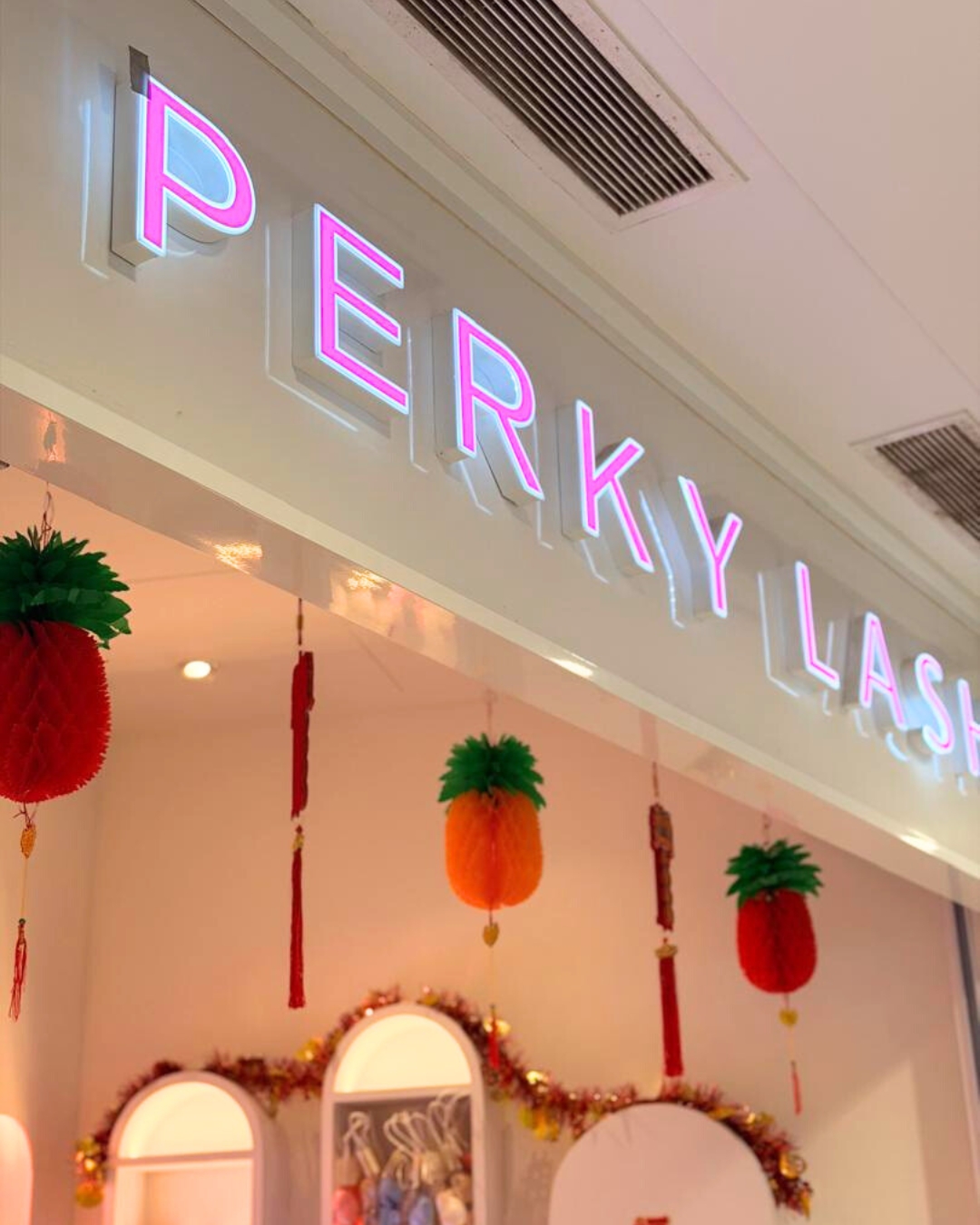 Our CNY deco is up!
A little sneak peek before the full reveal 😀
Next week we’re doing something fun, you get to vote for your fav outlet 😍🧧
#perkylash