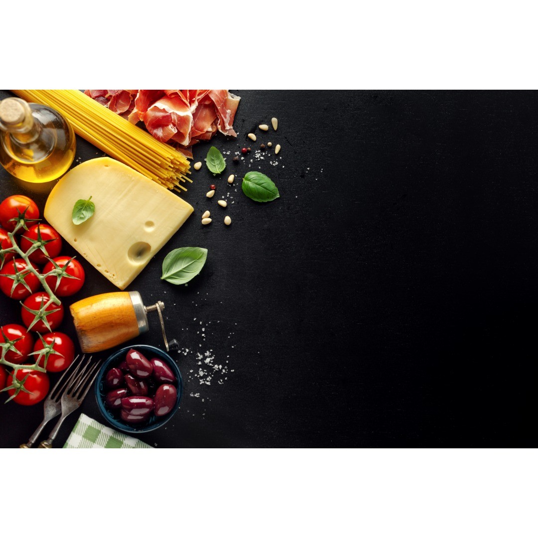 🌿 As we navigate our journey towards more sustainable eating, it's essential to look beyond just the type of food we consume. The global journey of your favourite plant-based foods can have a surprising impact on our planet. Let's dive deeper into the environmental footprint of our choices! 🌎
🌱 Local vs. Global Plant-Based Diets: The Bigger Picture 🌍
✈️ Air Travel & Carbon: Exotic foods like avocados or berries might travel thousands of miles, upping their CO2 emissions. Fact: Local veg has just 1/5th the carbon footprint of those flown from afar!
💧 Water Woes: Think of drought-prone California when sipping that almond milk latte. Each almond needs over a gallon of water!
🌳 Land & Biodiversity: Global soy demand can lead to Amazon deforestation. Our choices impact our planet's lungs and biodiversity.
💰 Local Economies: Quinoa's global fame made it pricier for its native consumers in Bolivia and Peru. Balance is essential!
🌾 Soil Struggles: Monocultures, like soy or corn, can exhaust our soils, demanding more fertilisers and pesticides.
🌟 The Local Advantage:
🍎 Fresher, tastier produce.
🌱 Shorter supply chains = lower carbon footprint.
💰 Supports local farmers & economies.
🔄 Encourages crop diversity & healthier soils.
While plant-based seems like a step forward, let's also think about where our food comes from. Local choices can make a world of difference!
Always read up and always question the narrative that is being pushed.
#localfood #sustainablechoices
#localfarmers