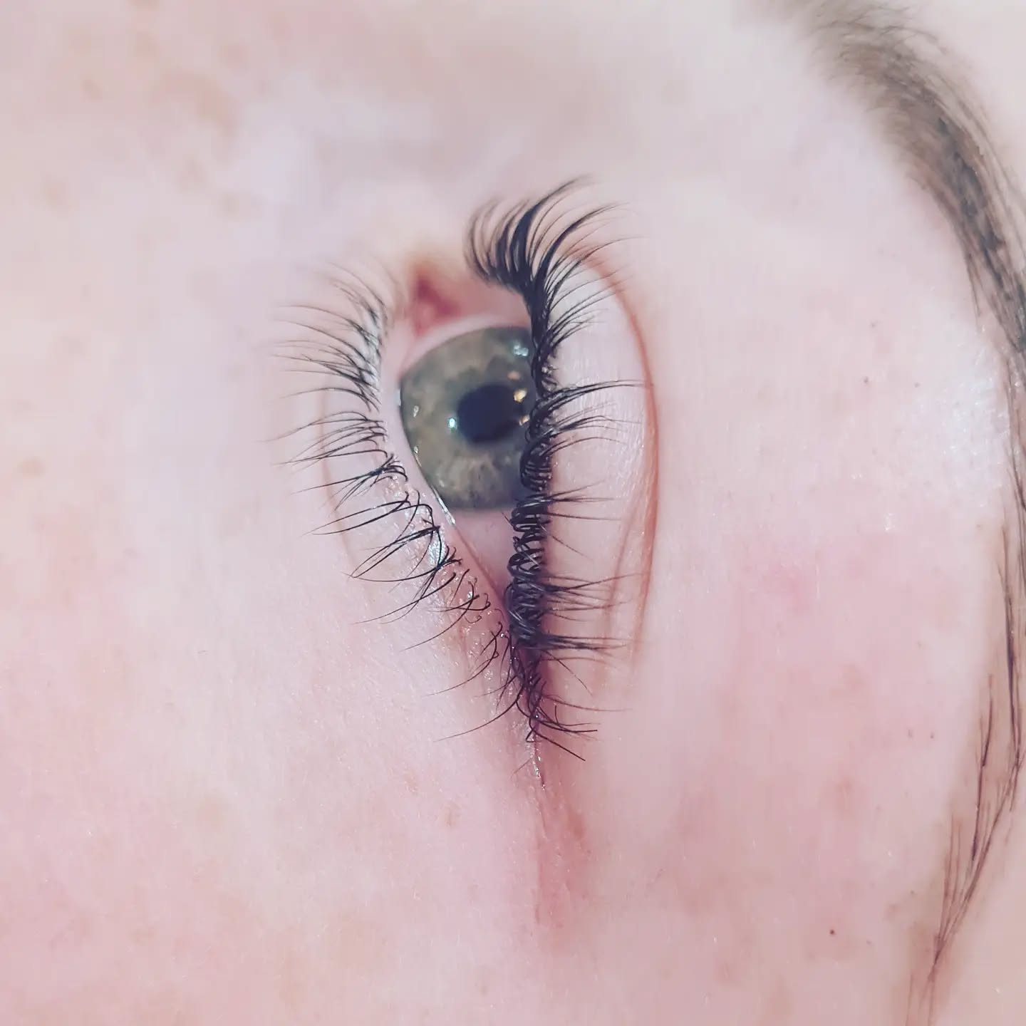 Lash lift £34
07449773297
#localbusiness #lashlift #lashtint #giftvoucher #Christmas