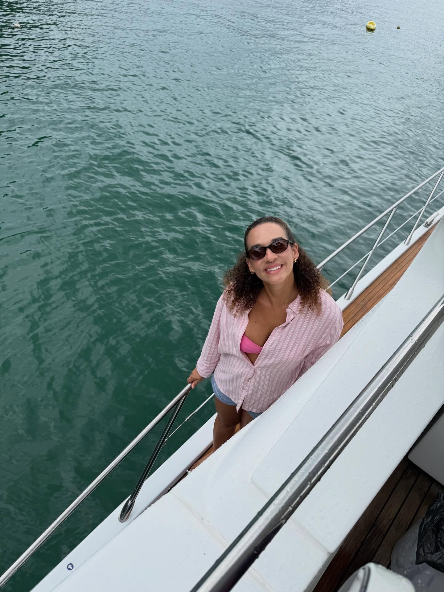 Não foi uma viagem maravilhosa, foi mágica!
Eu realmente tenho as melhores pessoas na vida. Da pra parar e pensar: Como eu consegui ter apenas pessoas que tornam minha vida tão mágica, pertinho de mim, pessoas que são os amores da minha vida, pessoas pra são minha família porque a gente se escolhe todo dia. Sempre.
Eu amo vocês pra sempre!