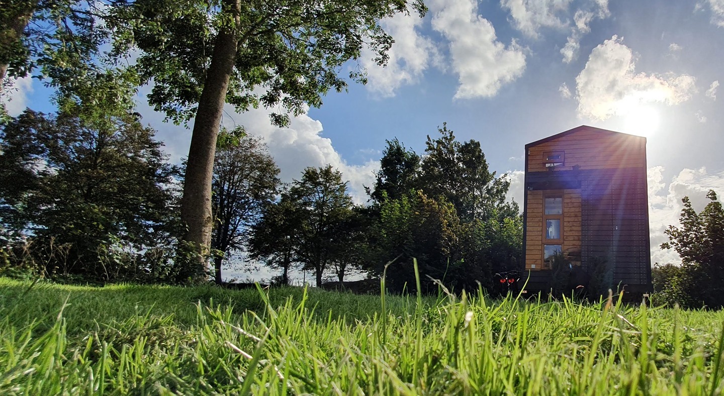 Wir wären dann soweit :) #fuckcorona
#tinyescapehamburg #tinyescape #escapehamburg #naturerlebnis #reisenindeutschland #travelgermany #weroamgermany #minimalism #rückzug #zufluchtsort #trip #weekendtrip #tinyhouserentals #tinyhouserental #tinyhousebuild #tinyhouseairbnb #airbnbhomes #airbnbcabin #tinycabin #cabinstay #cabinrentals #glampinghub #tinyhouseonwheels #adventurehomes #sternenhimmel #loftbed #himmelbett #sleepoutside #adventure