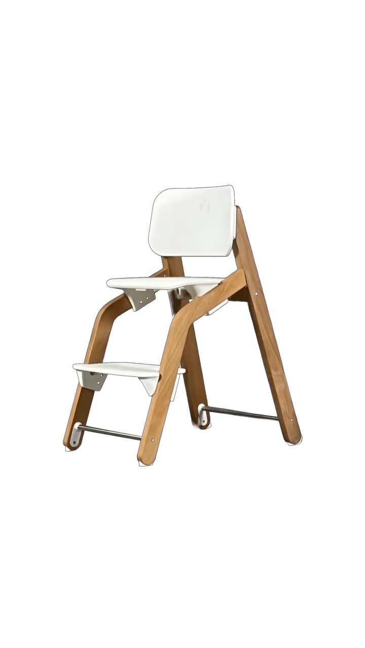 מעוצב להיות אתכם שנים ובכל שלב בדרך.
בוגבו ג׳ירףֿ, התפתח לאורך השנים סביב רעיון אחד ברור:
להיות כיסא אוכל שראוי למקום שלו סביב שולחן האוכל המשפחתי.
בעיצוב מדויק, תפעול אינטואיטיבי מהיר וסטייל אלגנטי לא מתפשר
הוא ילווה אתכם מגיל לידה ובכל גיל וישתלב בטבעיות בכל מקום בבית.