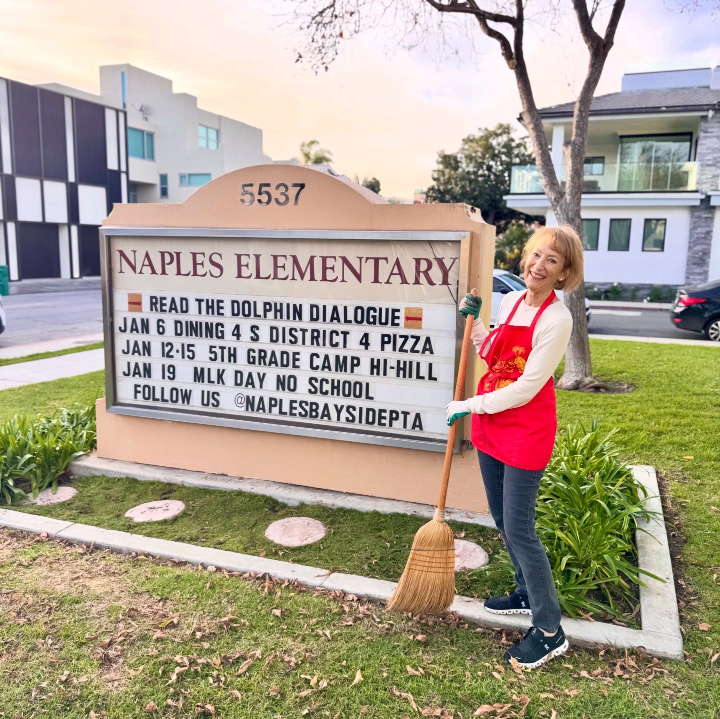 January gave a clear snapshot of the work of the Naples Islands Garden Club 🌿☀️
From campus and neighborhood beautification at Naples Elementary School and La Bella Fontana, to our January General Meeting featuring Shyra Compton, Associate Director of Scholarships at Long Beach City College, we spent the month focused on education, stewardship, and community investment.
Our meeting highlighted how the Garden Club’s longstanding scholarship endowment, established through a legacy gift and carefully stewarded over time, supports LBCC horticulture and arts students, with five students awarded scholarships this year.
We also welcomed new member Rebecca Zucchero, continuing a tradition of service that extends well beyond the garden. 🌱🌹🌻