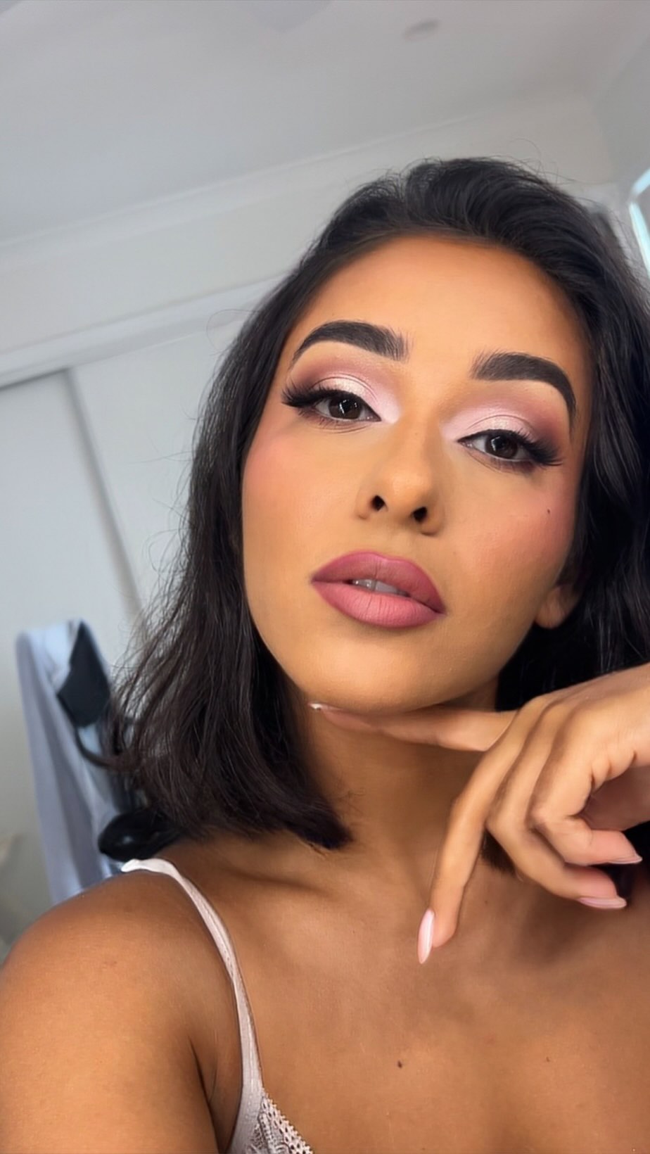 and yes - 3 hours isn’t enough time 😆
.
.
.
#goldcoastmakeupartist #grwm #brisbanemakeupartist #makeuplooks #makeupideas