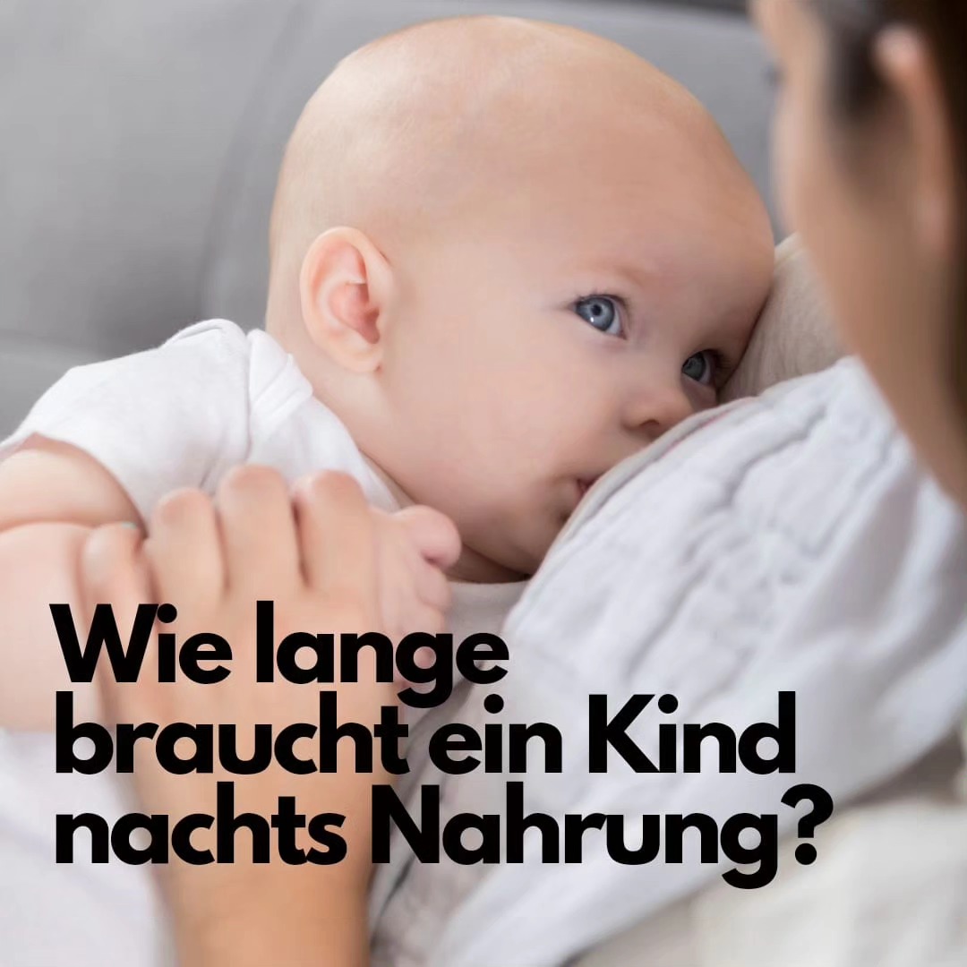Die Meinung, dass ein Kind ab 6 Monaten Nachts keine Nahrung mehr braucht hält sich sehr hartnäckig und wie auch von vielen Fachpersonen so vertreten. Viele Fachpersonen stützen sich dabei auf die Tatsache, dass gesunde Kinder ab 6 Monaten Nachts den Blutzucker stabil halten können ohne Nahrung aufzunehmen.
Meine Erfahrung ist aber, dass viele Kinder auch über den 6. Monat hinaus nachts noch Nahrung brauchen. Wieviel und wie lange das ist, kommt immer auch darauf an, wie aktiv ein Kind ist, ob es gerade viel Entwicklung macht und wieviel Nahrung es tagsüber aufnehmen kann. Das ist auch der Grund weshalb ich dieses Thema nicht pauschalisieren möchte und in den Coachings immer die individuelle Situation anschaue.
Viele Kinder brauchen auch Phasenweise wieder mehr Nahrung Nachts, wenn sie zum Beispiel gerade viel Entwicklung machen und dadurch mehr Energie benötigen als bisher. Grundsätzlich sollten sich aber die Abstände der Nahrung die Kinder in der Nacht brauchen mit zunehmendem Altern vergrössern.
Trinken und Nuckeln ist aber ganz klar zu unterscheiden- während Trinken zur Nahrungsaufnahme dient, ist für viele Kinder das Nuckeln eine Art der Selbstregulation. Wenn dein Kind nachts sehr oft an der Brust oder Flasche nuckelt, ist die Wahrscheinlichkeit sehr gross, dass es das einfach zum Weiterschlafen braucht und nicht primär Hunger dafür verantwortlich ist.
Wenn das für euch alle o.k ist dann braucht man das auch nicht verändern- wenn es euch aber belastet gibt es Möglichkeiten das zu verändern.
#kinderschlaf #babyschlaf #bedürfnisorientiert #beziehungsorientiert #schlafcoaching #schlafprotokoll #toddler #kleinkind #eltern #entwicklung #schlafentwicklung #babyschlaftipps #autonomiephase