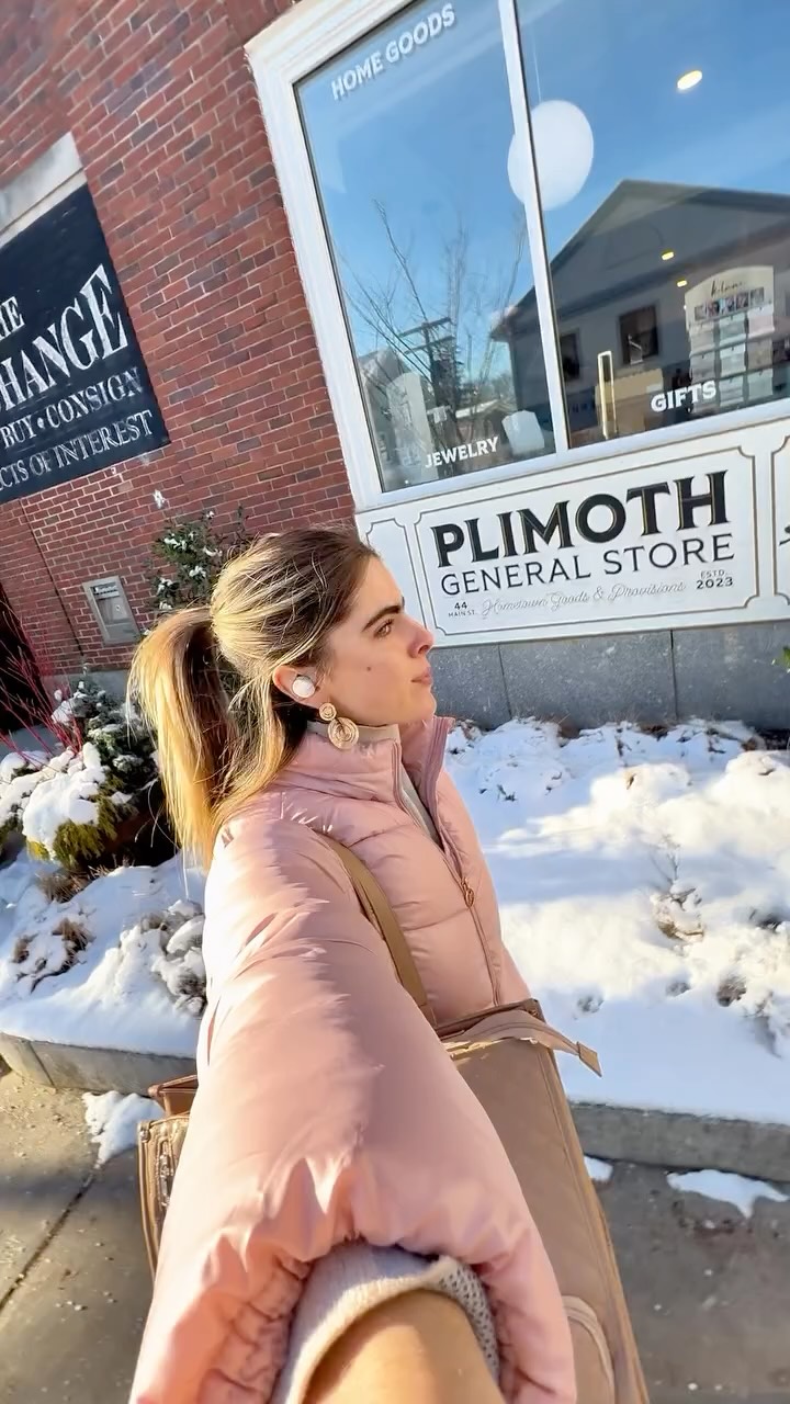 Tuesday.✅ @walkthruplansgreaterboston is even better in person. What a fantastic addition to the South Shore and much needed!✨👏
#valoisamedia #marketing #contentcreation #walkthruplans #homedesign