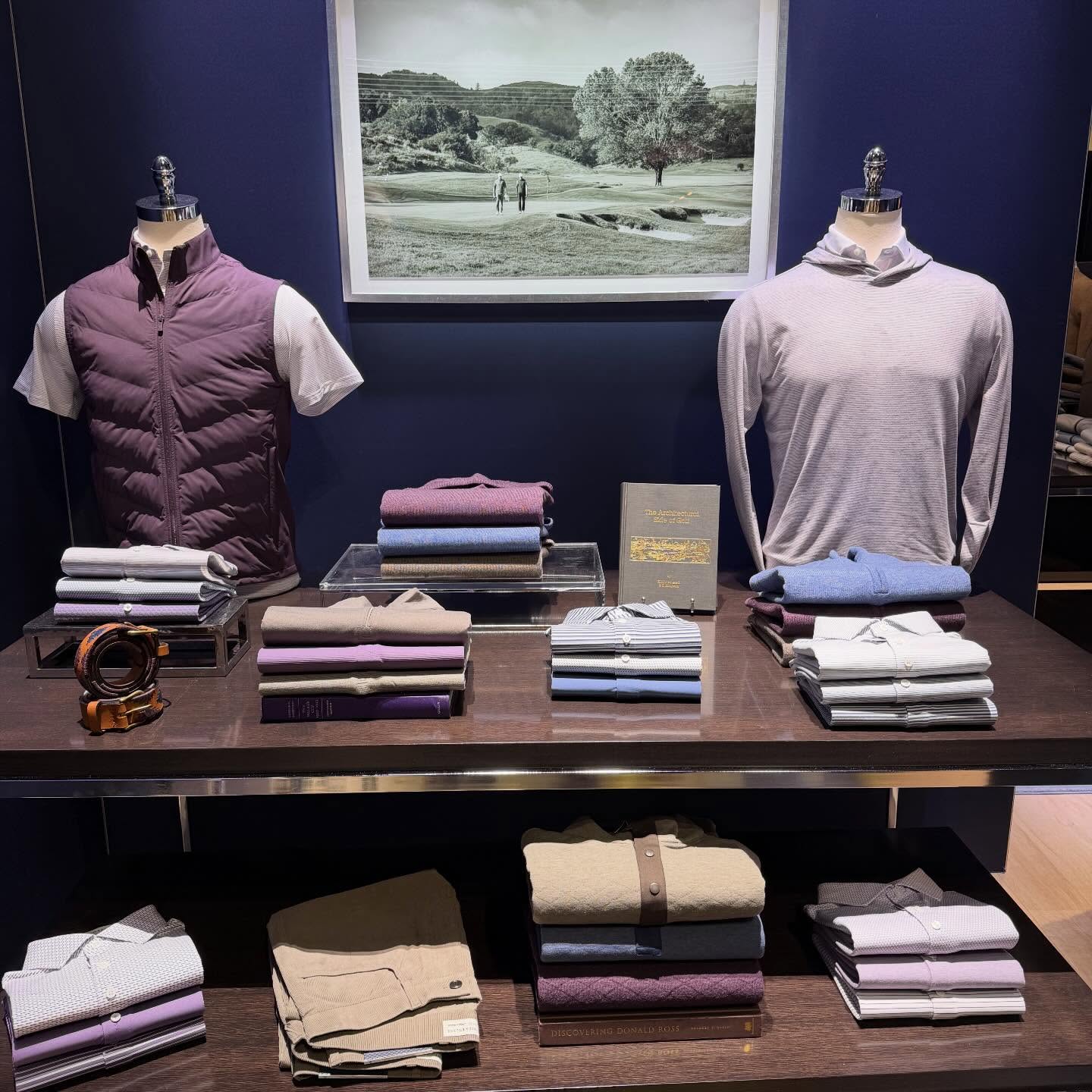 New chinos. Cool layering. And the best polos ever. #HaveAGoodShow