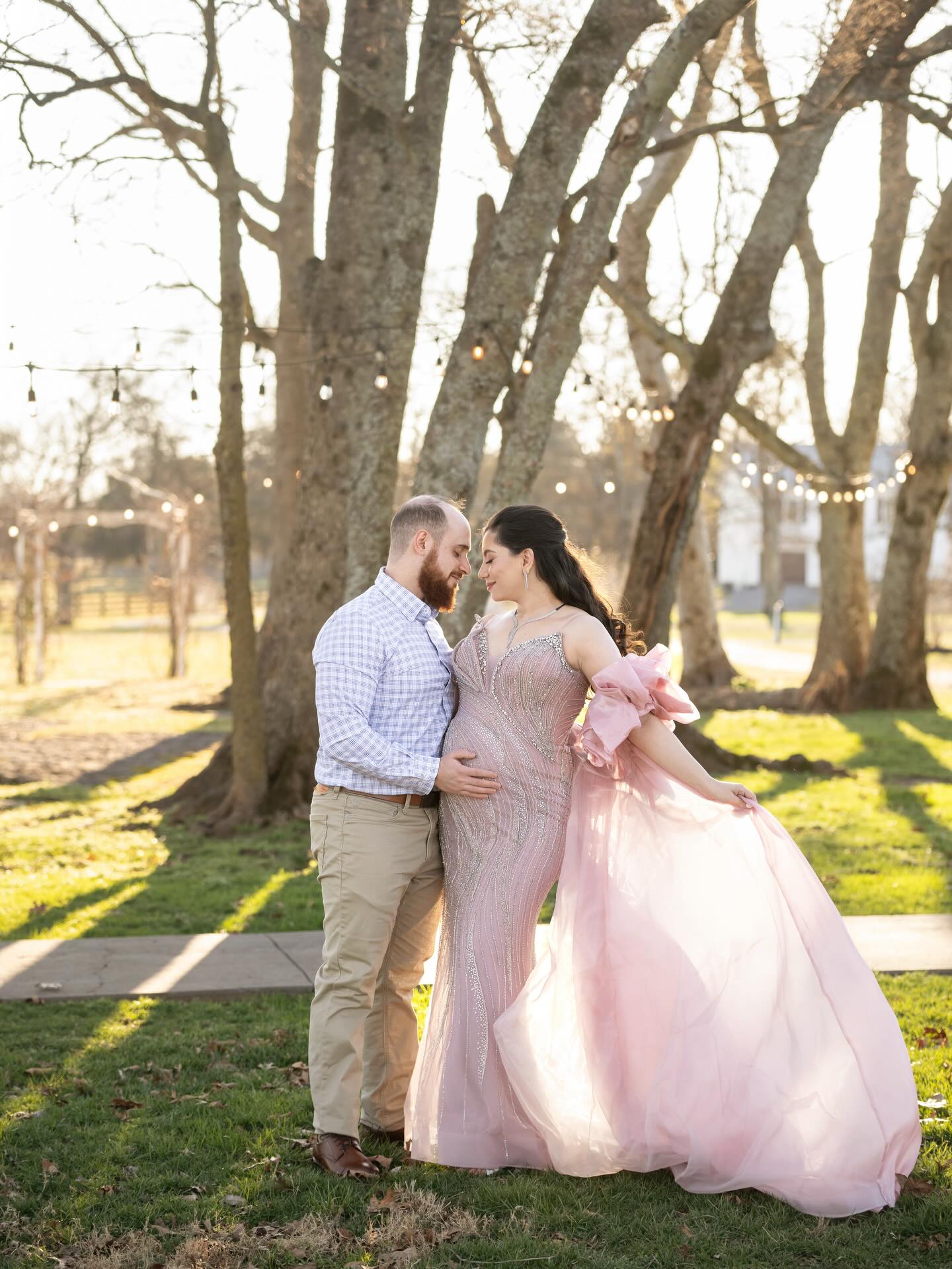 I love starting off the new year celebrating new life 💕 Congrats to Doha and Mustafa on growing their family!
#maternity #maternityphotography #babyshower #nashvillephotographer #nashvillebabyphotography #nashvillematernityphotographer