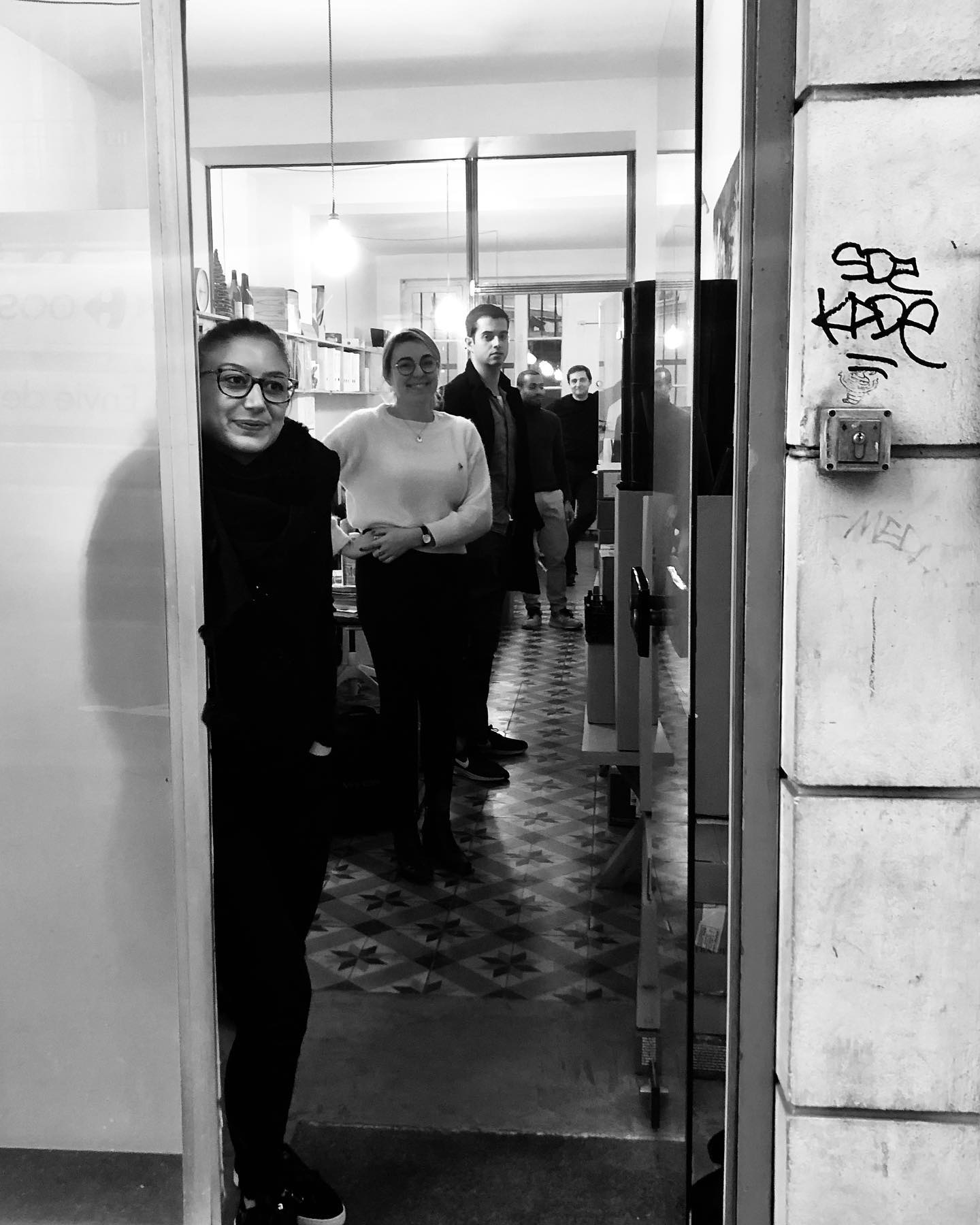 Retour au bureau après notre dégustation « Singuliers ». Nous souhaitons remercier : 🍇 Nos Vignerons pour la qualité de leurs vins, leur engagement et leur bonne humeur. 🍇 Nos partenaires qui auront travaillé parfois jusque très tard dans la nuit pour que cette 3ème édition soit réussie. 🍇 Enfin un grand merci à tous les professionnels d’avoir été si nombreux à se déplacer et faire de cette journée une réussite.
Nous vous donnons d’ores et déjà rendez-vous pour Singuliers 2021 !
#singuliers2019 #vinhop
@sydonios @alicebossut @restaurantvillamas @cavesdulouvre @pavillonarsenal @leflaivetranquille @dartess_inside
@domainedelajanasse @domaine_combier @domaine_de_la_touraize @remygresser @jlouistrapet @davidbeaupere @domaine_marc_delienne @paulhenrithillardon @richardrottiers @raph_domainestcyr @antoine.sunier @chateauhautbergey @chateauhautpeyrat @alexbachelet @thomasbouley1 @jeandauvissat @malandes.chablis @bernardzito @bereche_champagne_officiel @etiennecalsac @jeromedehours @laherteaurelien @champagne_marguet @champagnepouillon @champagnesavart @suenenchampagne @vinsrijckaert @frederic_brouca @pasdelescalette @guillaume.pire @bertrandsourdais @steph_domclauderiffault @stfserol @carinemontoya @juliencastell @chateaurevelette @peterrevelette @clos_saint_vincent_bellet_ @domainedemontvac @domainedefondreche @matthieu_barret_cornas @domainebonnefond @nicolaschampagneux @maisoncluselroch @caveyvescuilleron @domainevernay @villard.francois @pj.villa @domainealainvoge @comandogviticultores @fedellosdocouto @bodegaforjasdelsalnes @adegasguimarooficial @linfernalwine @danilandi_viticultor @veronicavoc