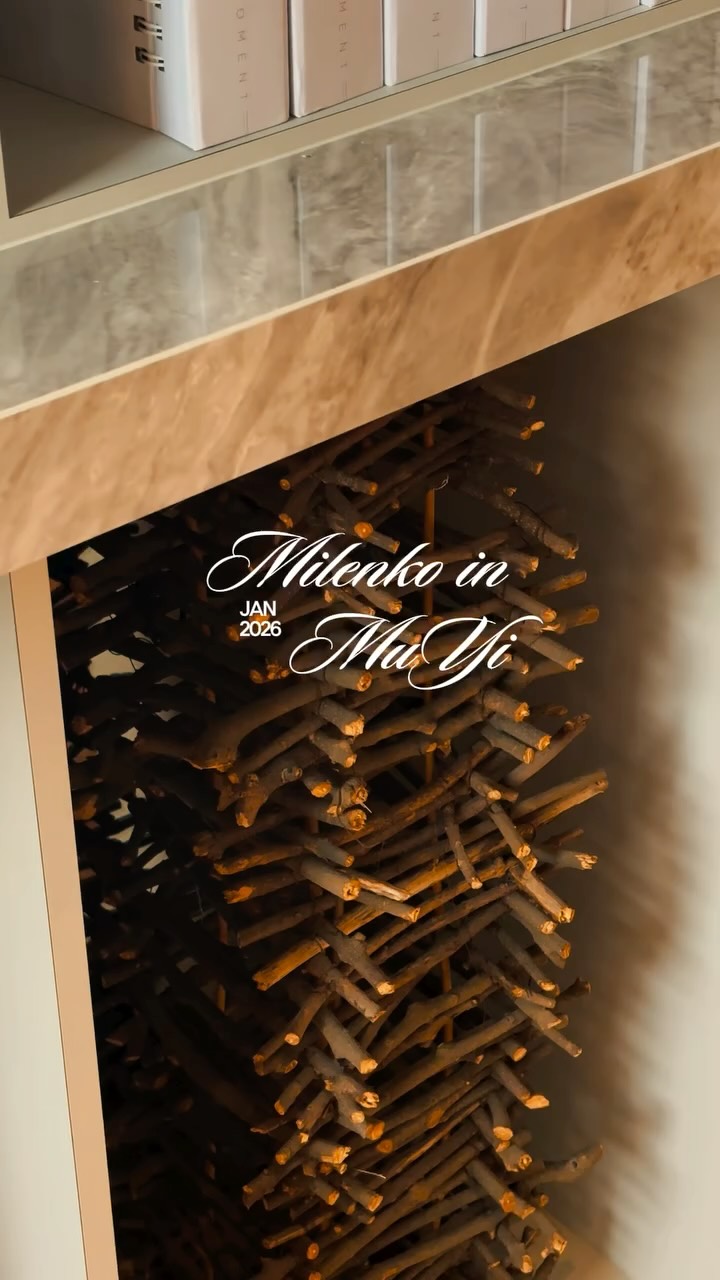 We just saw it 👀 here’s a quick sneak.
At MuYi Creation, Milenko Prvački’s works sit comfortably inside the rhythms of making. Art woven into work, not set apart from it.
This is part of OH! Moonstone, the 12th edition of @ohopenhouse, featuring four site-specific artworks around Moonstone Lane Estate. Worth experiencing slowly, in person!
—
#carpentrylife #abstractartwork #milenkoprvacki #carpentry