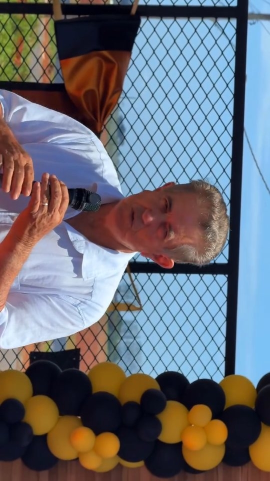 Um momento histórico para nossa cidade! ✨
O Prefeito celebra mais uma conquista para a cidade de Luz-MG.