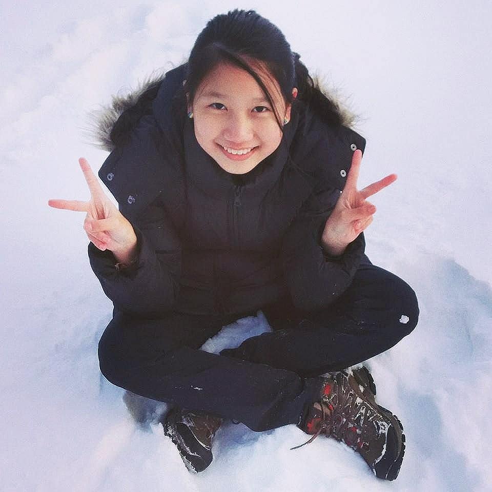 "When I first entered JC, I had very little understanding of what GP entailed and what was expected of me to be able to do well. Despite sitting through countless lectures and tutorials on the different topics and various approaches to both papers 1 and 2, I still thought that I could approach GP the way I did with English during O levels.
As expected, my grades remained stagnant throughout the first year. It was only after my promotional exams (when my tutor had this speech asking us to wake up our ideas due to our terrible grades) that I realised that I still did not have an understanding of what GP actually is despite studying it for a year.
Although I was happy to be able to pass my GP exams without help for the past year, I started panicking as A levels were approaching soon. However, being a stubborn person, I told myself that as long as I put in more effort, I will be able to excel. Hence, during the December holidays, I compiled my school’s notes and researched on topics to ensure that I had enough evidence to use in my essays and AQ.
Even though my tutor in school had his own methods of approaching GP, I sat through every lesson not absorbing anything.
There was a time my classmates were discussing how they gave up on this subject and are not intending to look for external help which made me think that maybe I should too. It wasn’t until I got back my results for BT1 in JC2 where I finally accepted the fact that I still wanted to ace this subject and will not be able to do well unless I seek help. Through my brother’s recommendation, I eventually reached out to Ms Cas!
I told her about my situation and she immediately suggested I attend a trial lesson before signing up. I also remember my mum telling me many times about how passionate she truly is and she believes that Ms Cas always tries her very best to help her students." -to be continued in comments