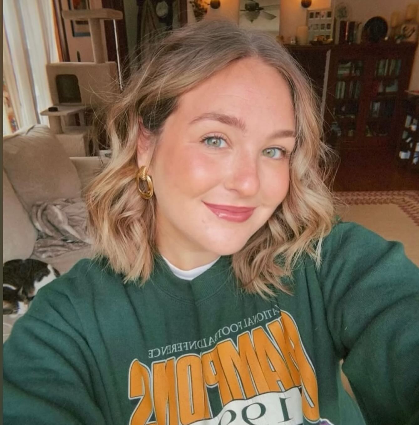 Hair by Stella •
To schedule your next appointment visit @hairbystellamadison
.
.
.
.
.
#madisonsalon
#madisonwi
#madisonhairstylist
#healthyhair
#wisconsinhairstylist