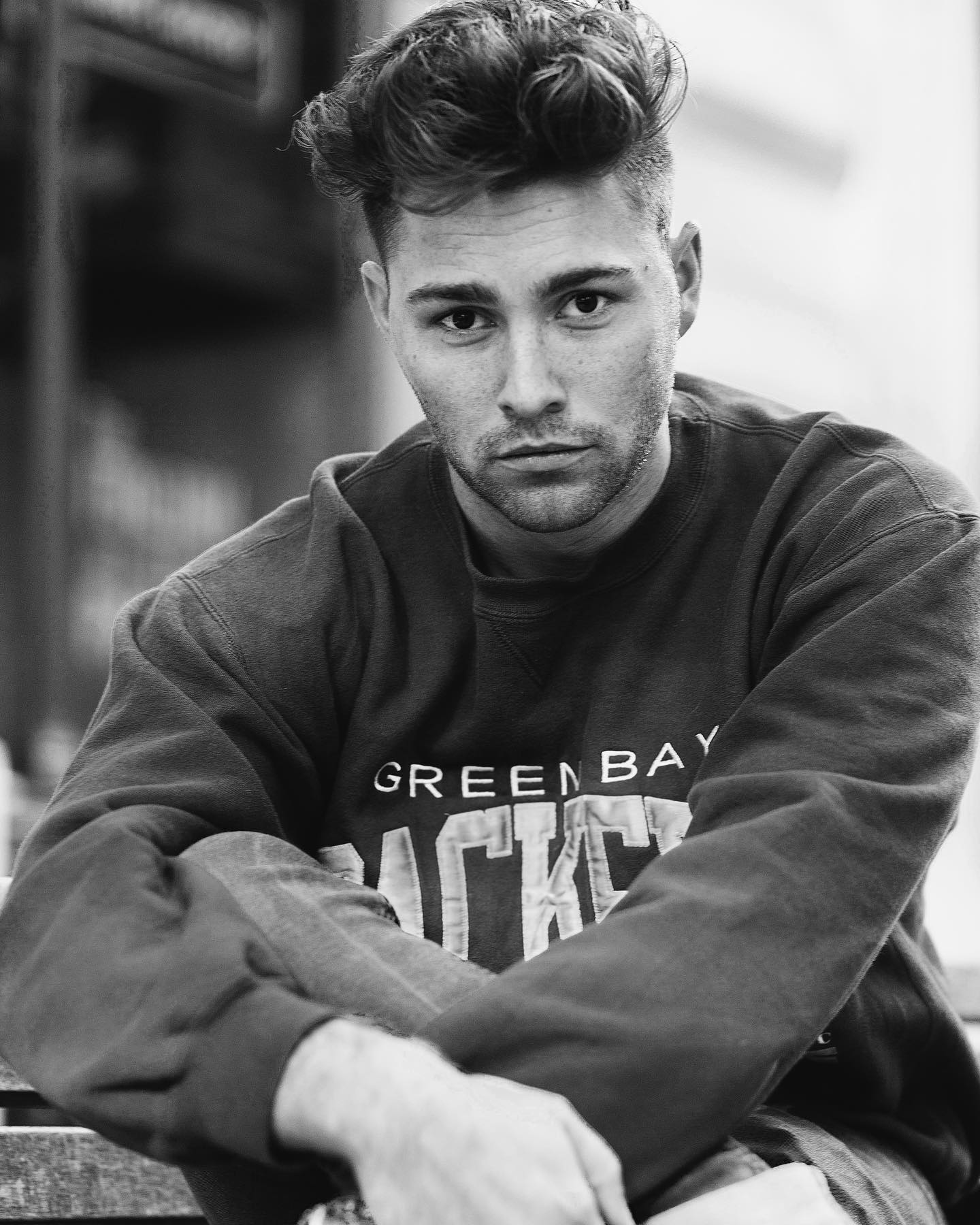 A quiet week like this gives me a chance to decide what I want it all to be about and I’d like to donate this week to thinking ahead. If I look like this while I’m doing it, I’m probably just thinking about how Arnie’s still got it in the new Terminator. •
•
•
•
📸 @bydalia - St. Paul’s Shoot.
#london #modelling #nofilter #stillmrgrey