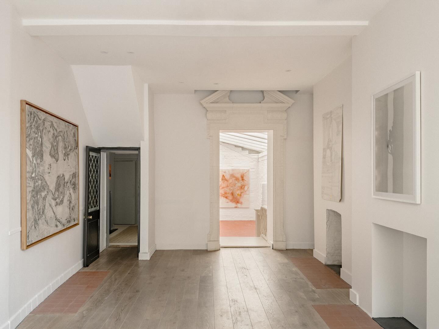 von Goetz has a new base!
Collaborating with @apsara.studio headed up by @jenncellis you can find us in an old fireplace shop in Battersea, London.
To celebrate our new home we curated a hang of artworks around the themes of domesticity and the everyday.
von Goetz was excited to include the work of @tereza_cervenova and @jilltate_
An inquiry focused on the home and the everyday; interior places, recesses of the psyche, the hallways of the mind. A selection of artists considering the meanings of domestic space, exploring our understanding of intimacy and immensity, house and universe.
The home can function as a nest for dreaming, a shelter for imagining. The most fragile shell, the most delicate window, the most simple rendering.
Artworks also included by @annabloominghell, @dawn___ng, @macarenarojasstudio, André Derain, Yuko Mohri.
If you’d like to visit, please let us know. Additionally, if have an idea for a project or a collaboration, we welcome proposals, so please do reach out!
Image by @james_retief