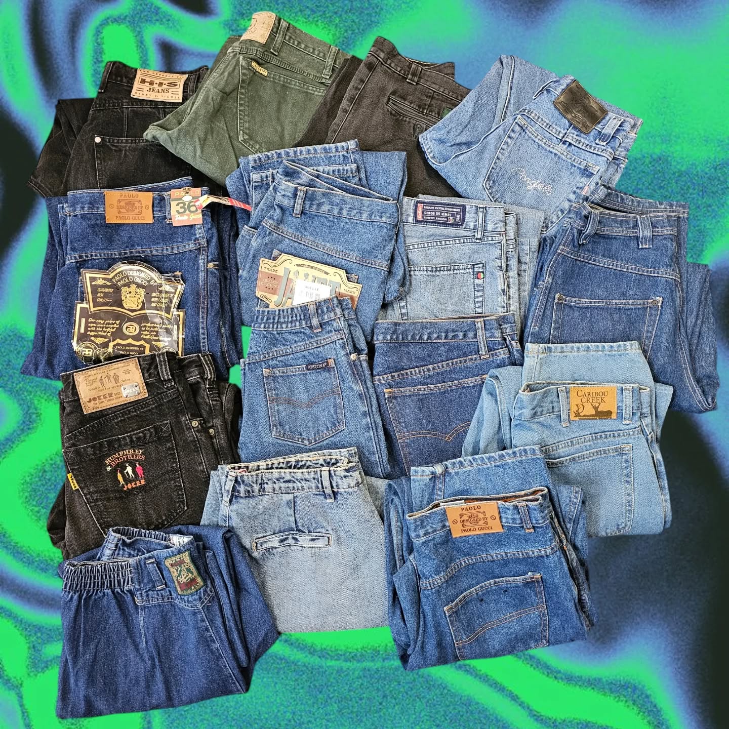 All jeans are on SALE ✨
Available both in-store and online.
Don’t miss out 🖤