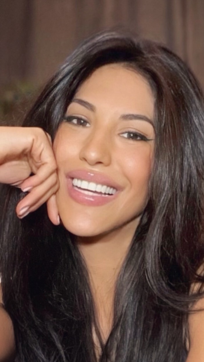 Feeling overwhelmed? Try the Butterfly Hug Technique to calm down🦋
This technique is an easy but powerful way to regulate your nervous system when you’re feeling overwhelmed. It’s used in mindfulness and EMDR, especially for those healing from trauma.
Here’s how it helps:
1. It activates the vagus nerve, which slows down your heart rate and helps ease stress.
2. It uses bilateral stimulation (left-right tapping), which can help your thinking brain come back online when your survival brain (the amygdala) takes over.
Give it a go and let me know how you feel in the comments below!
@kimreartedesantiago